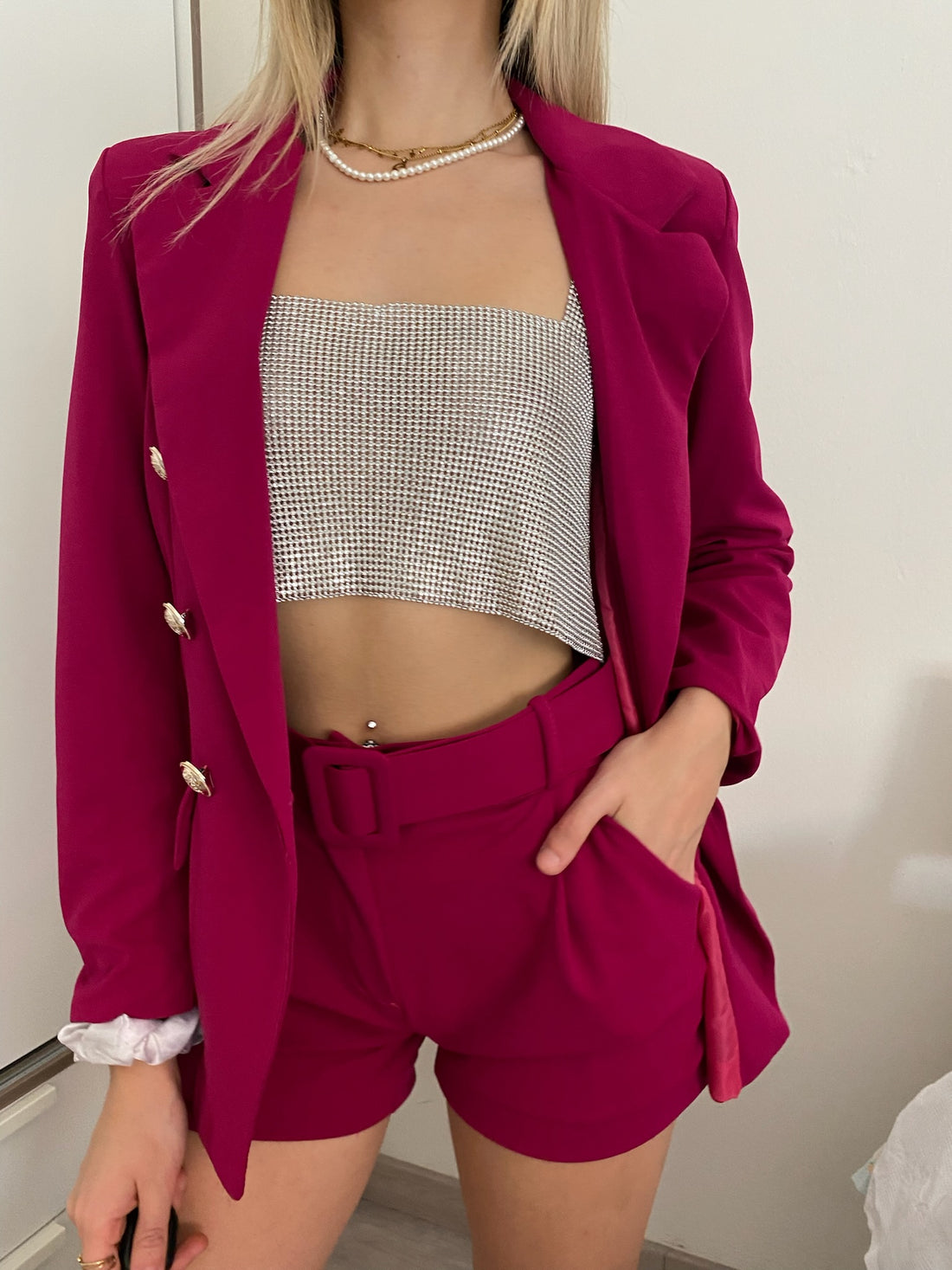 Completo giacca con bottoni e short vinaccia - R.a. Boutique 