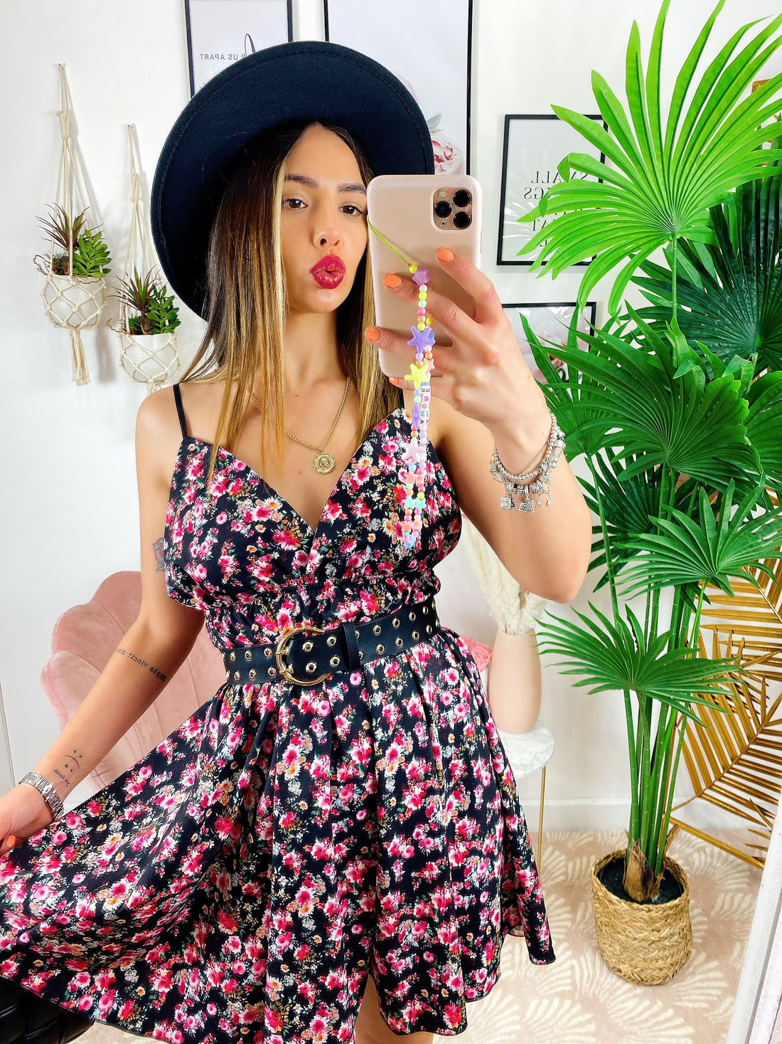 Abito a fiori Fuxia a bretellina - R.a. Boutique 