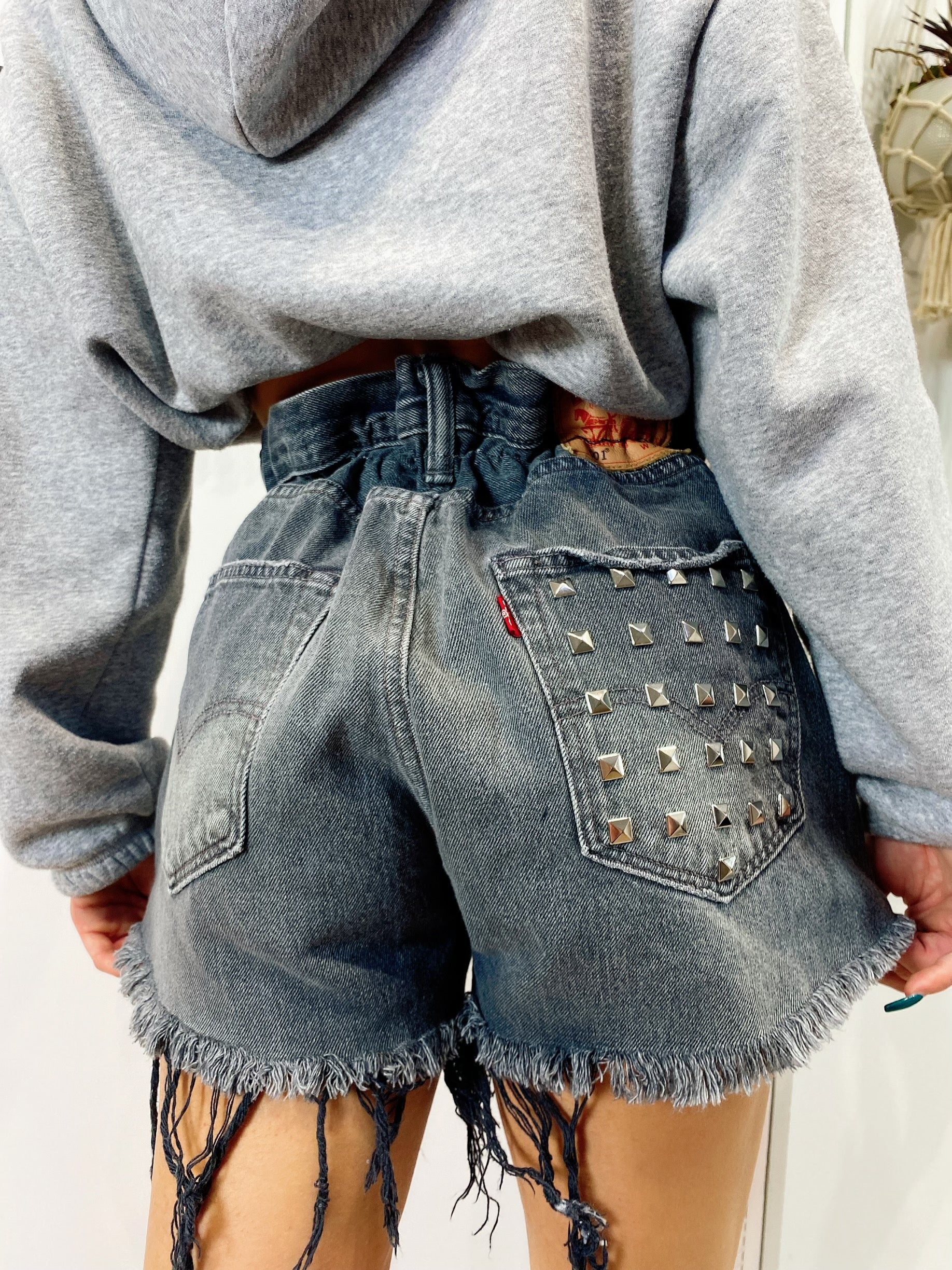 Short Levi’s Vintage con Borchie bagno grigio - R.a. Boutique 