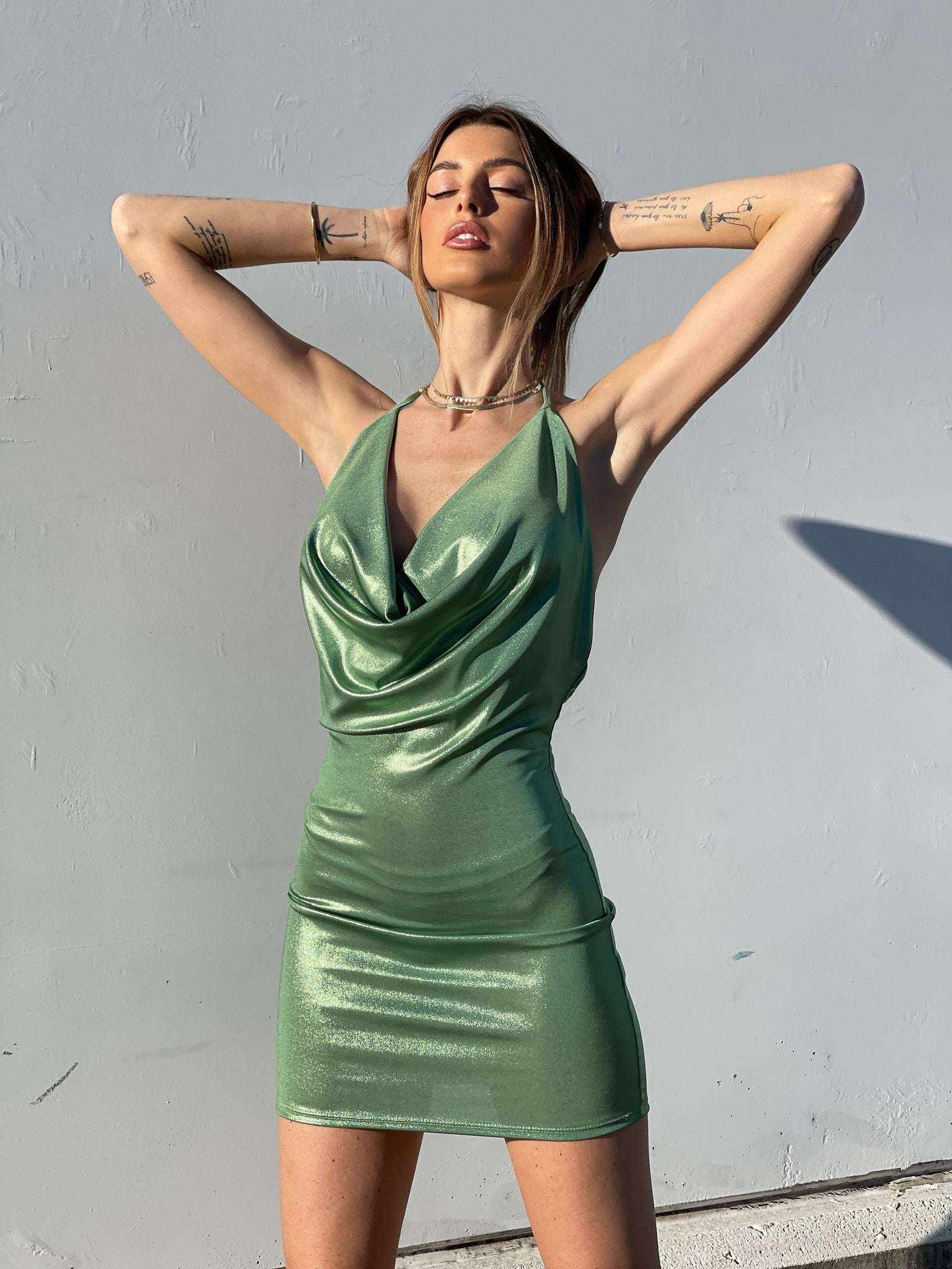 Abito lux green schiena aperta - R.a. Boutique 