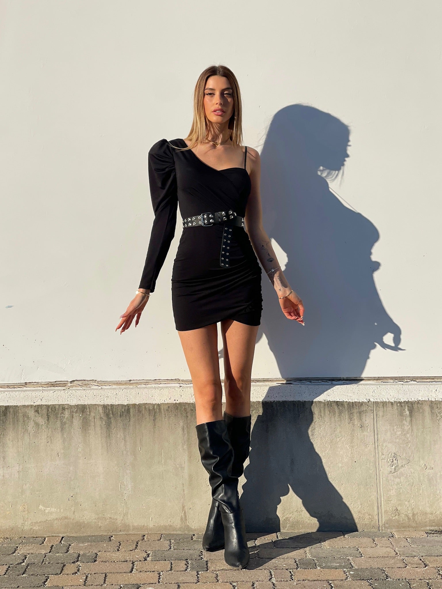 Abito con monospalla bombata nero - R.a. Boutique 