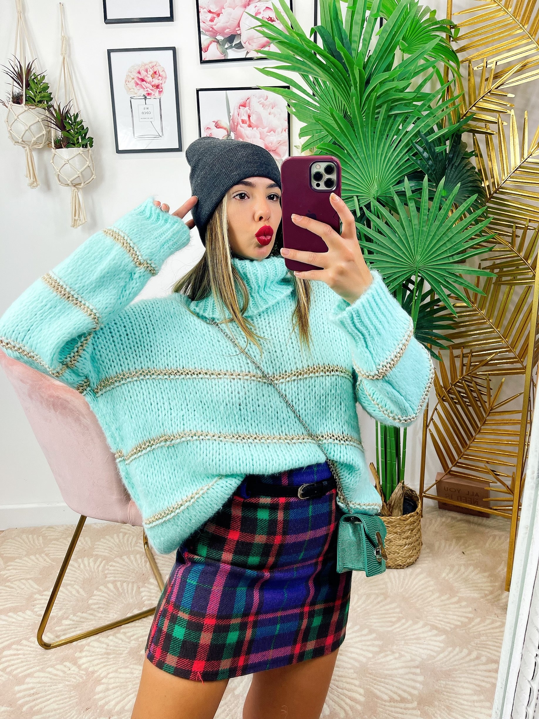 Maglione a collo alto verdeacqua dettaglio oro - R.a. Boutique 