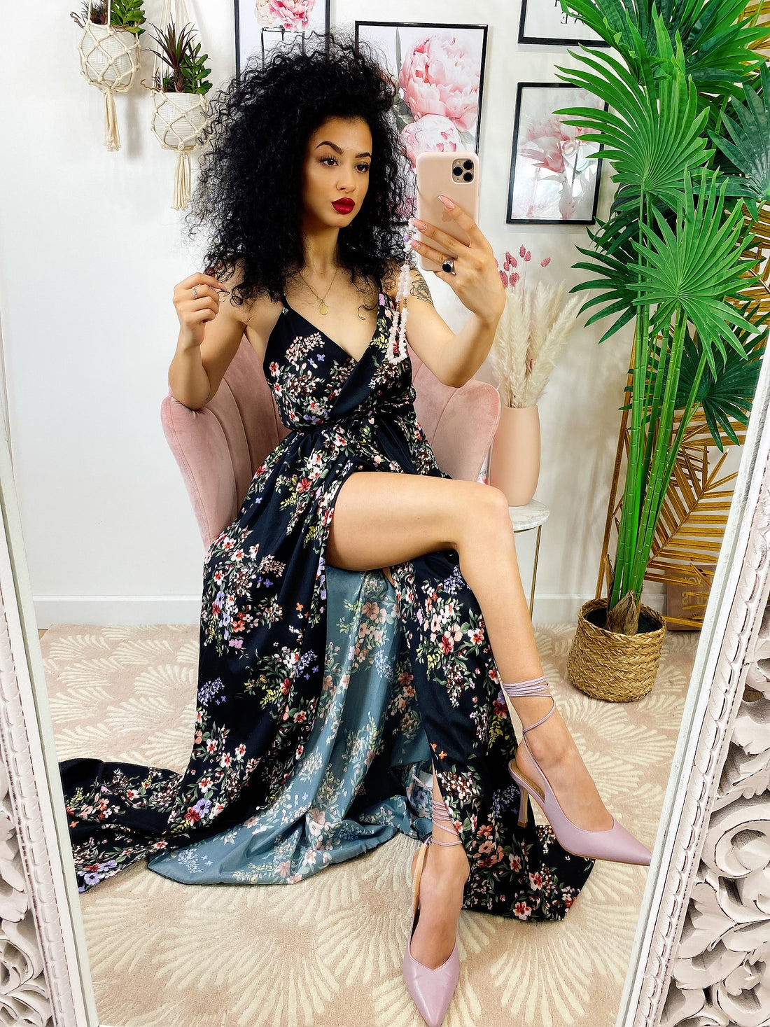 Abito lungo con maxi spacco e fiorellini nero - R.a. Boutique 