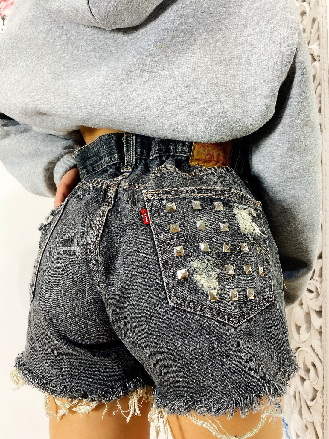 Levi’s Vintage grigio scuro con borchie - R.a. Boutique 