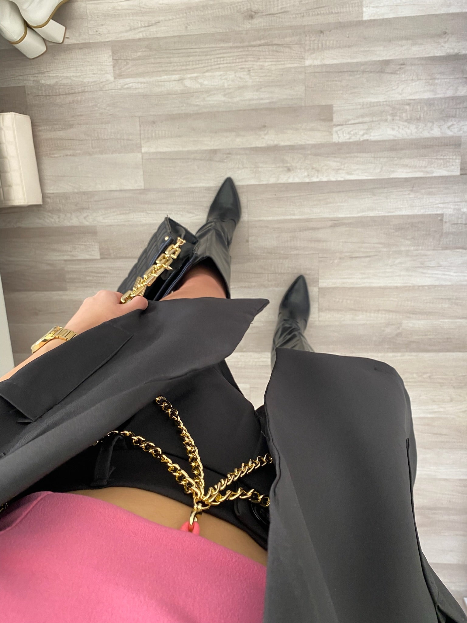 Maglioncino crop beige con piume - R.a. Boutique 