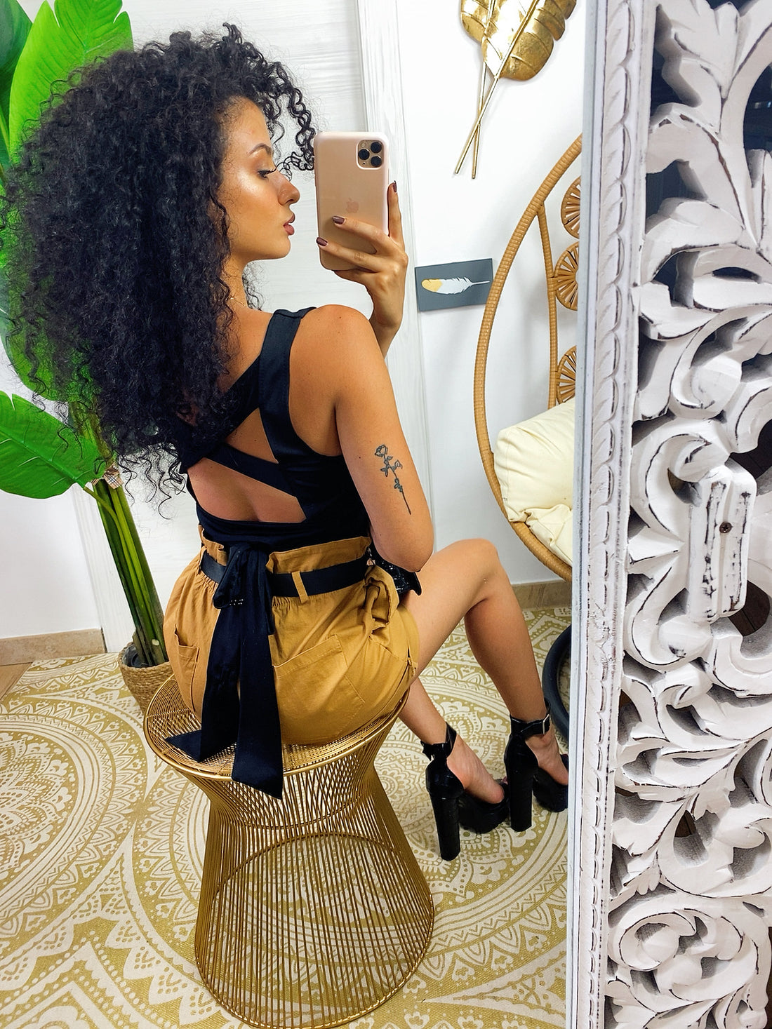 Top con schiena aperta a X - R.a. Boutique 