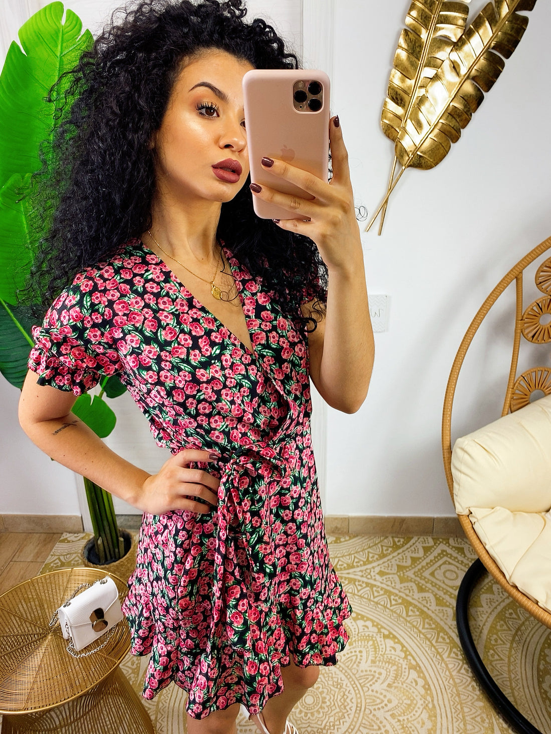 Abito a fiori corallo con balza sotto - R.a. Boutique 