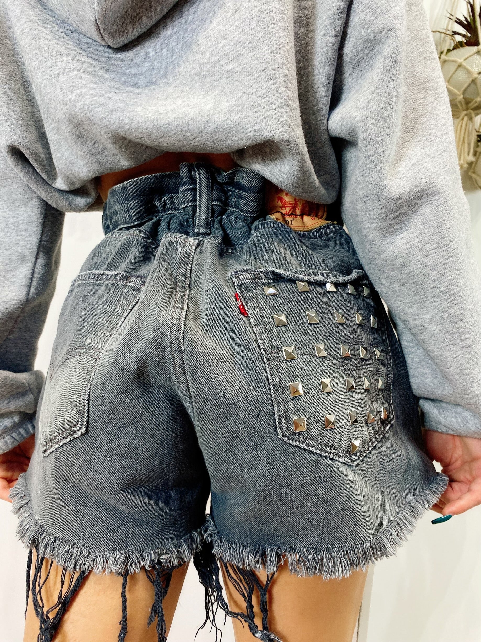 Short Levi’s Vintage con Borchie bagno grigio - R.a. Boutique 