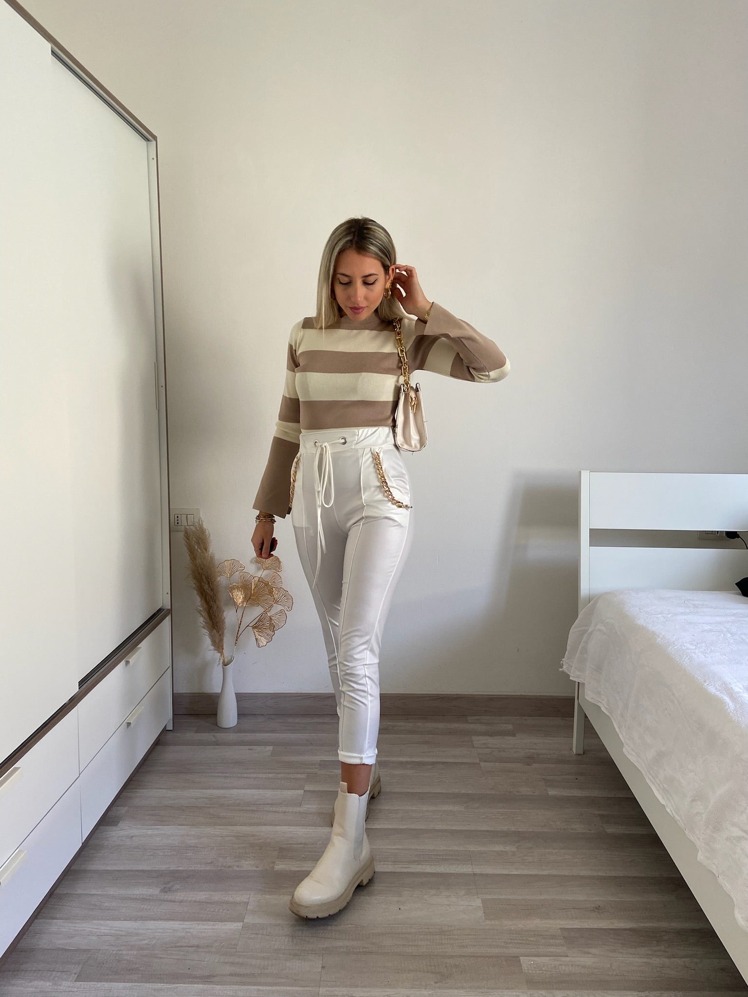 Maglione a righe con spacco nude - R.a. Boutique 