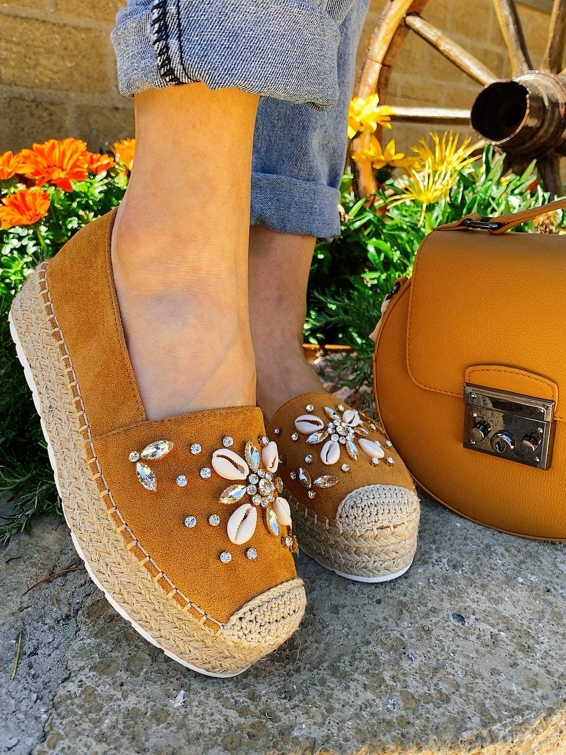 Espadrillas camel estive con conchiglie - R.a. Boutique 