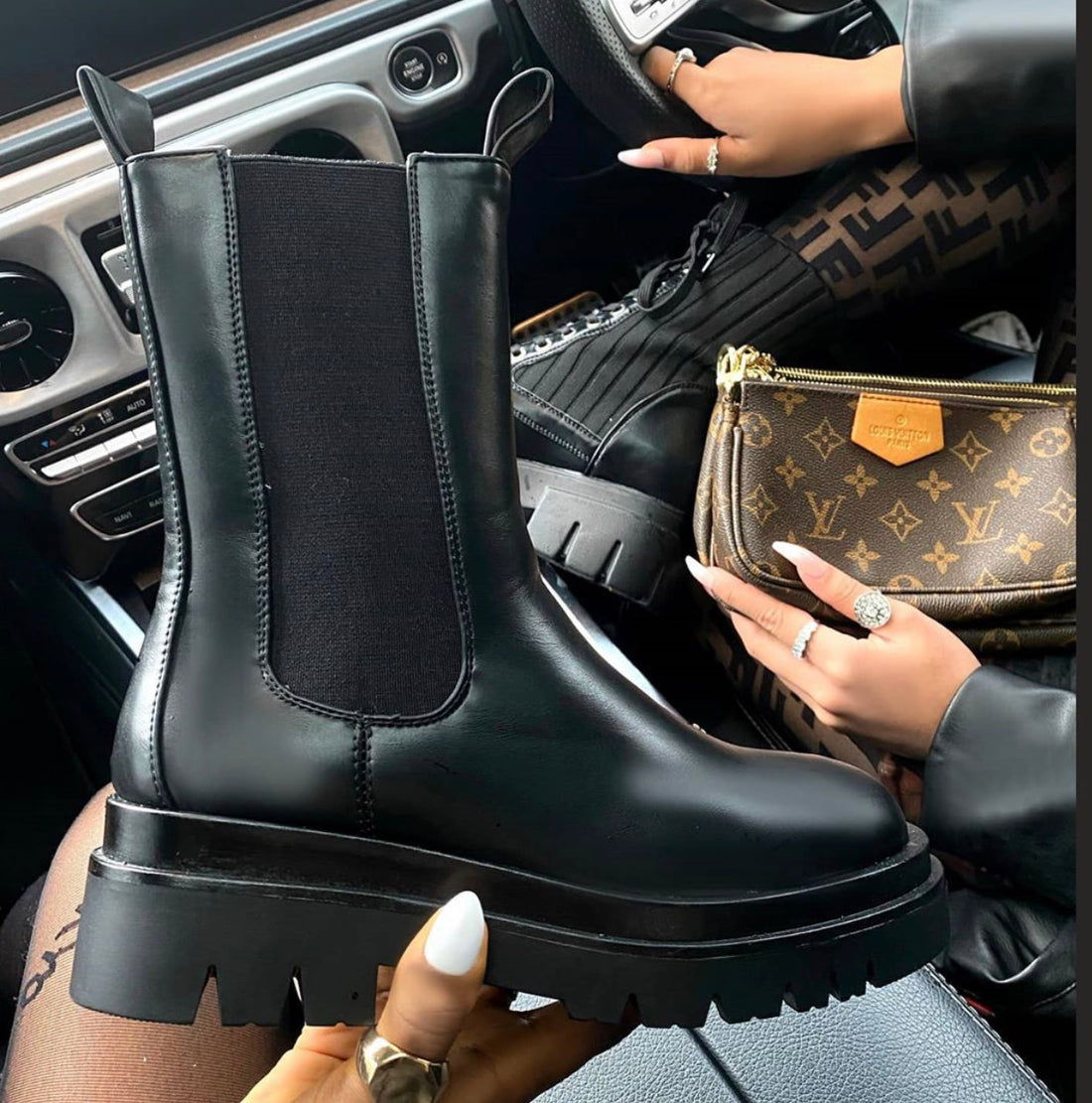 Stivaletto alto con banda - R.a. Boutique 