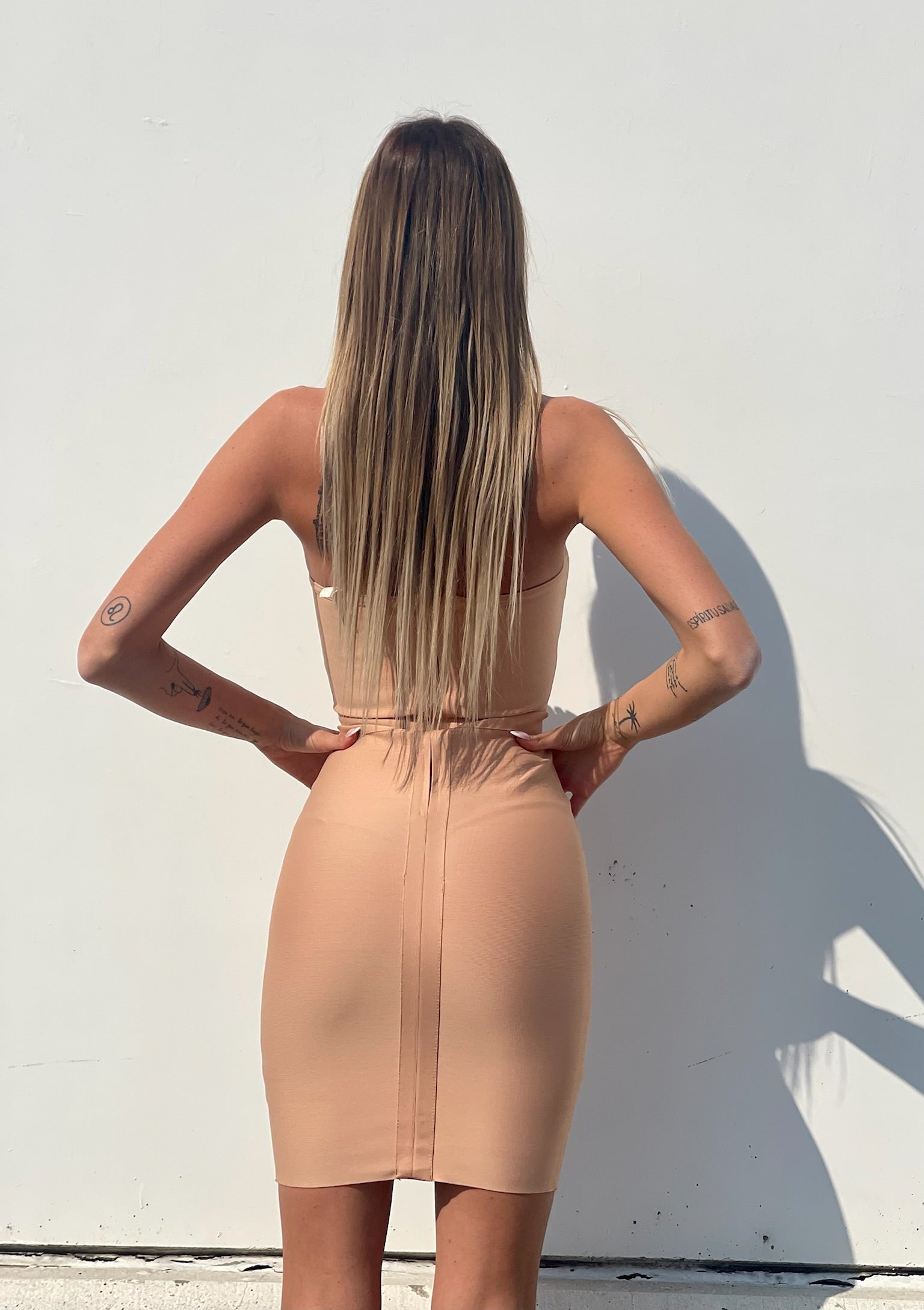 Abito bustier nude con strass - R.a. Boutique 