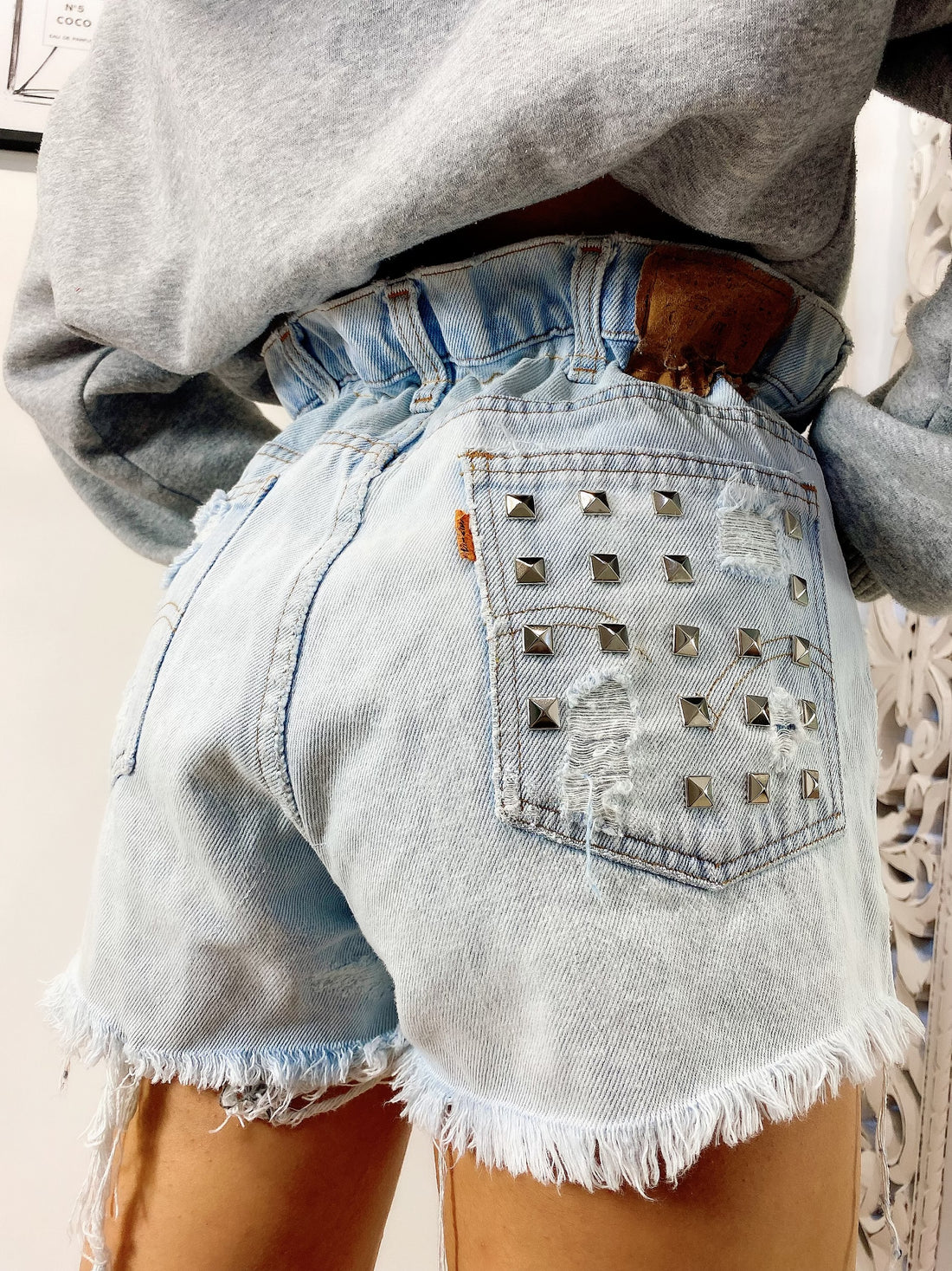 Short Levi’s Vintage bagno chiaro con borchie - R.a. Boutique 