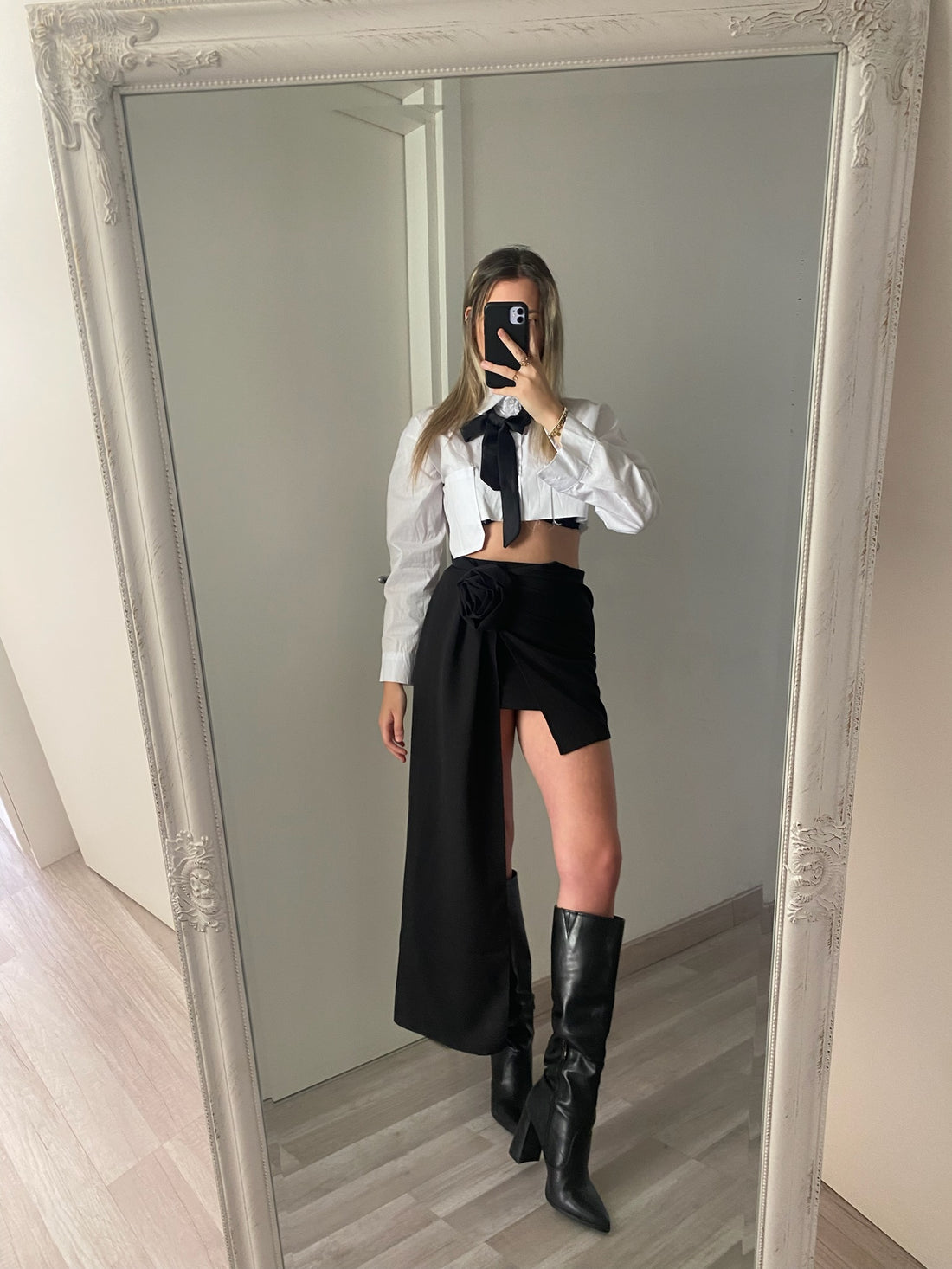 Gonna con rosa e camicia - R.a. Boutique 