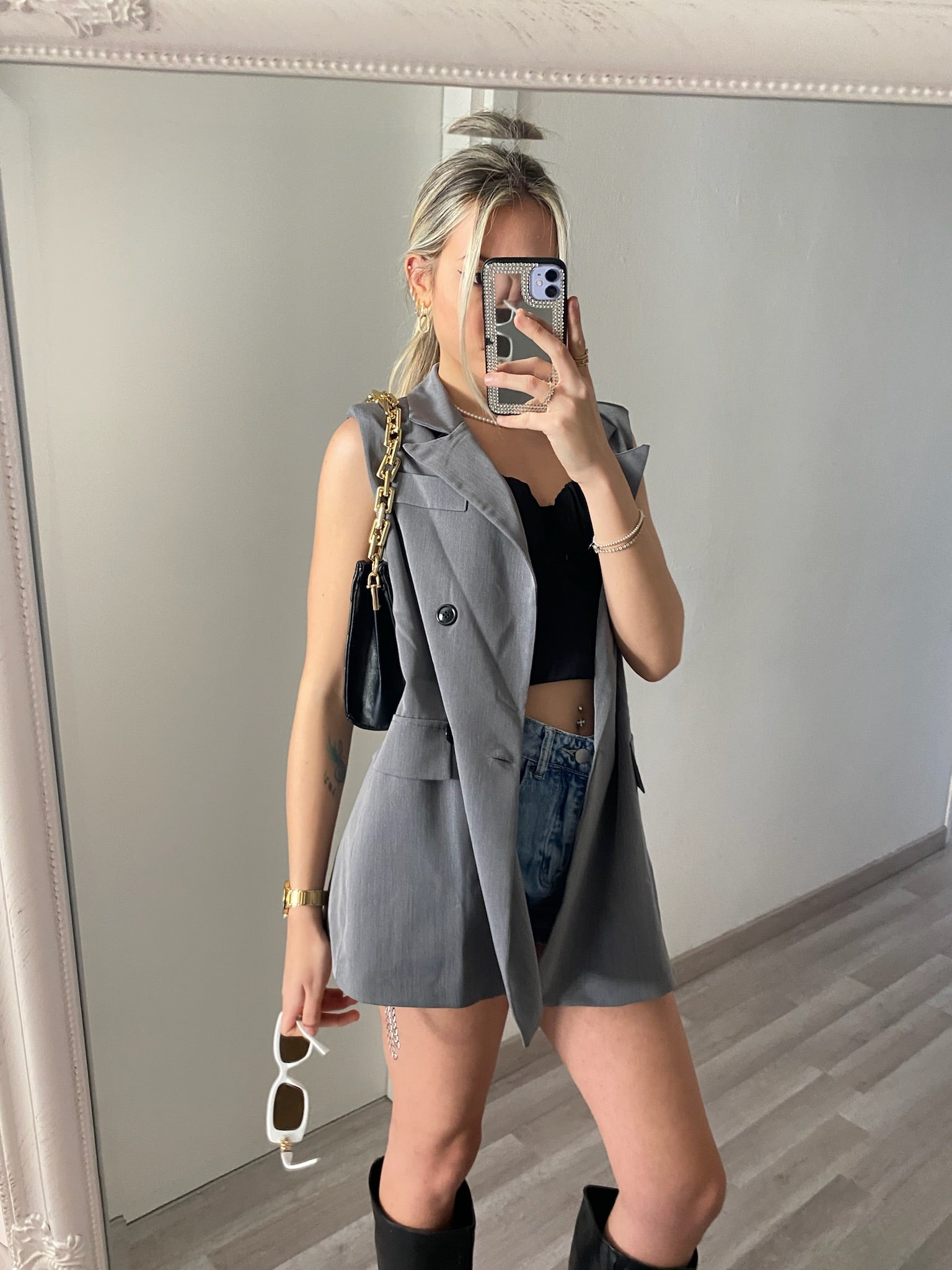 Completo smanicato e pantalone grigio - R.a. Boutique 