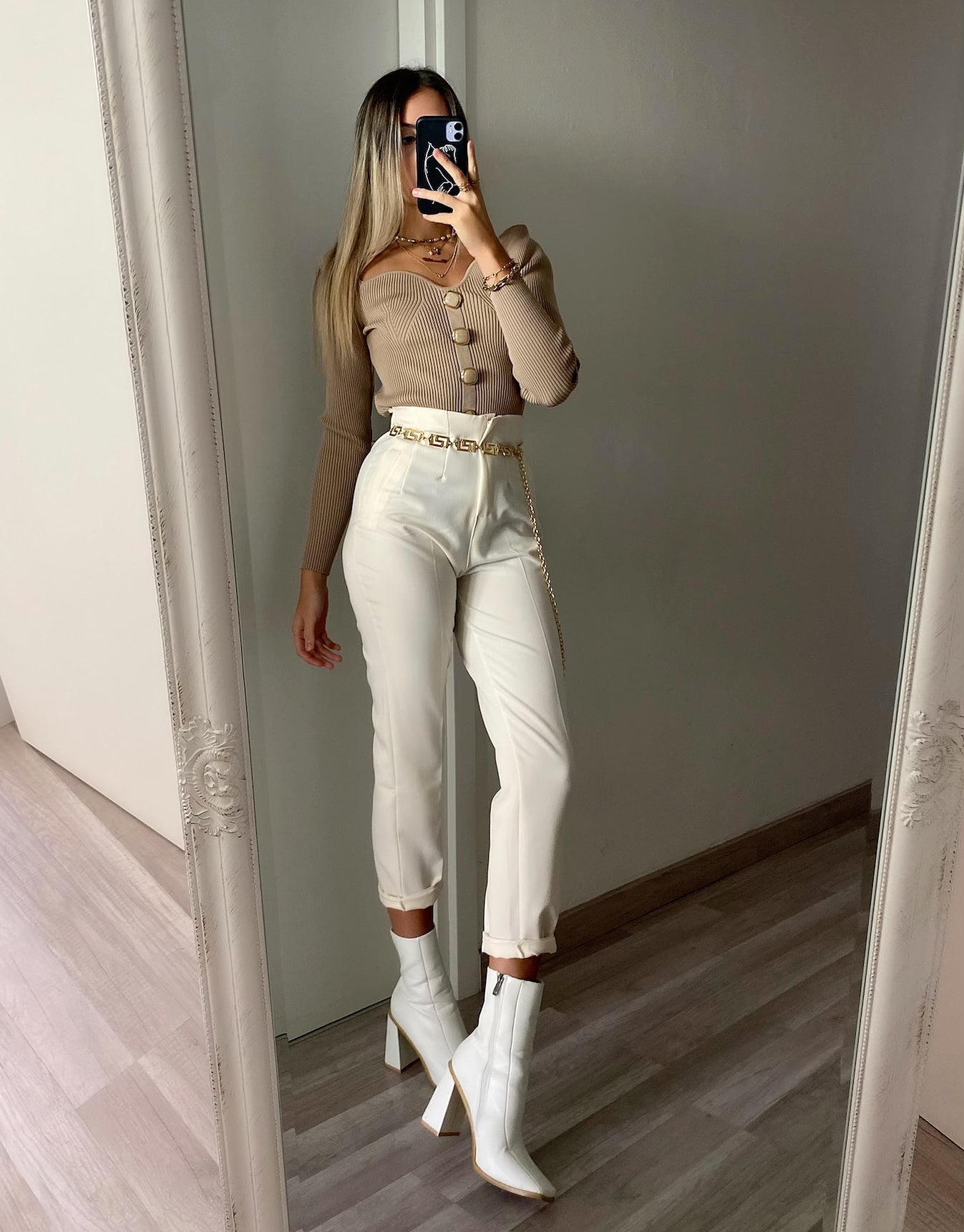 Maglioncino nude con bottoni gioiello - R.a. Boutique 