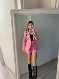 Completo giacca con bottoni e short rosa barbie - R.a. Boutique 