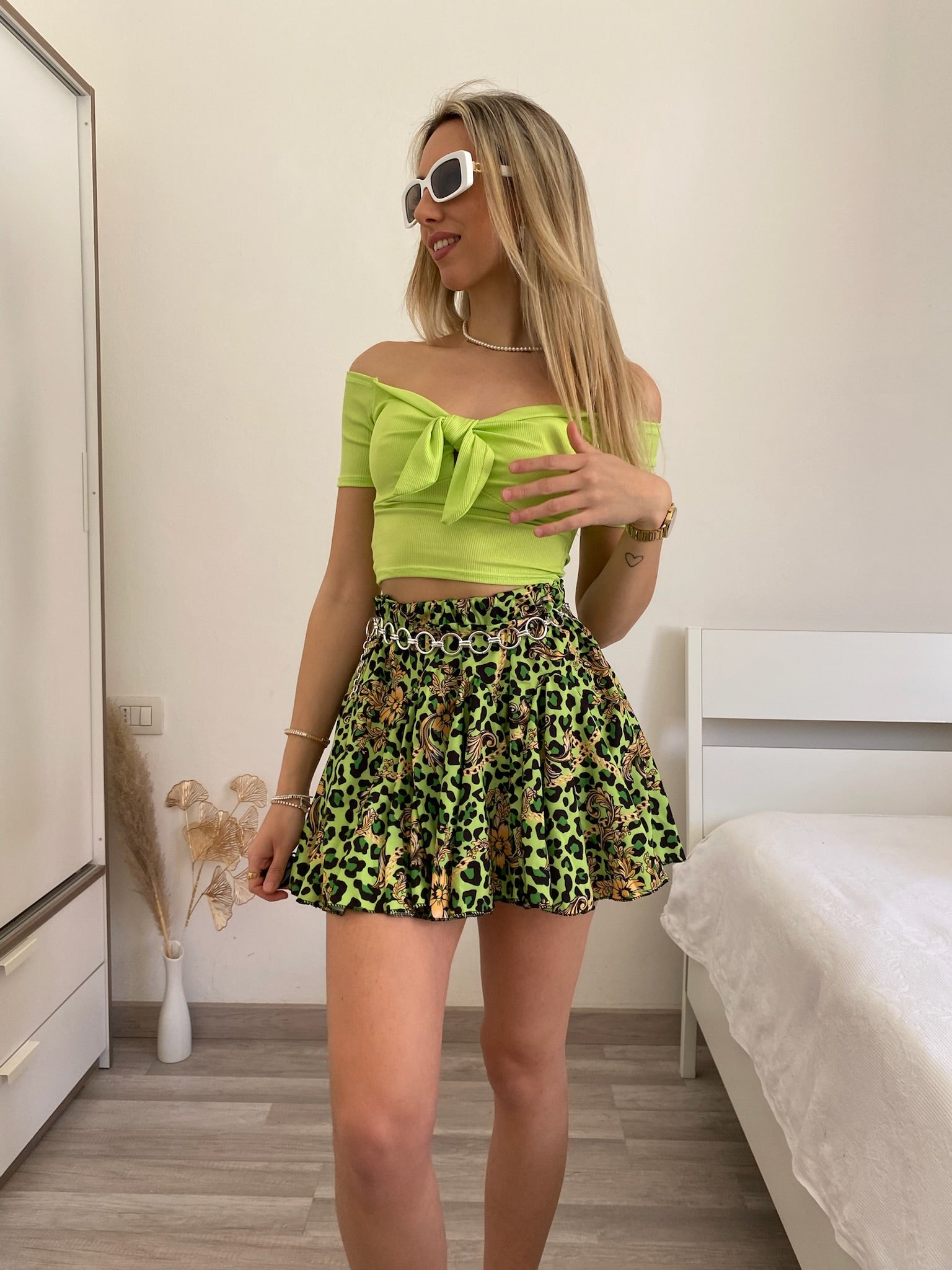 Top lime scollo a barchetta e fiocco - R.a. Boutique 