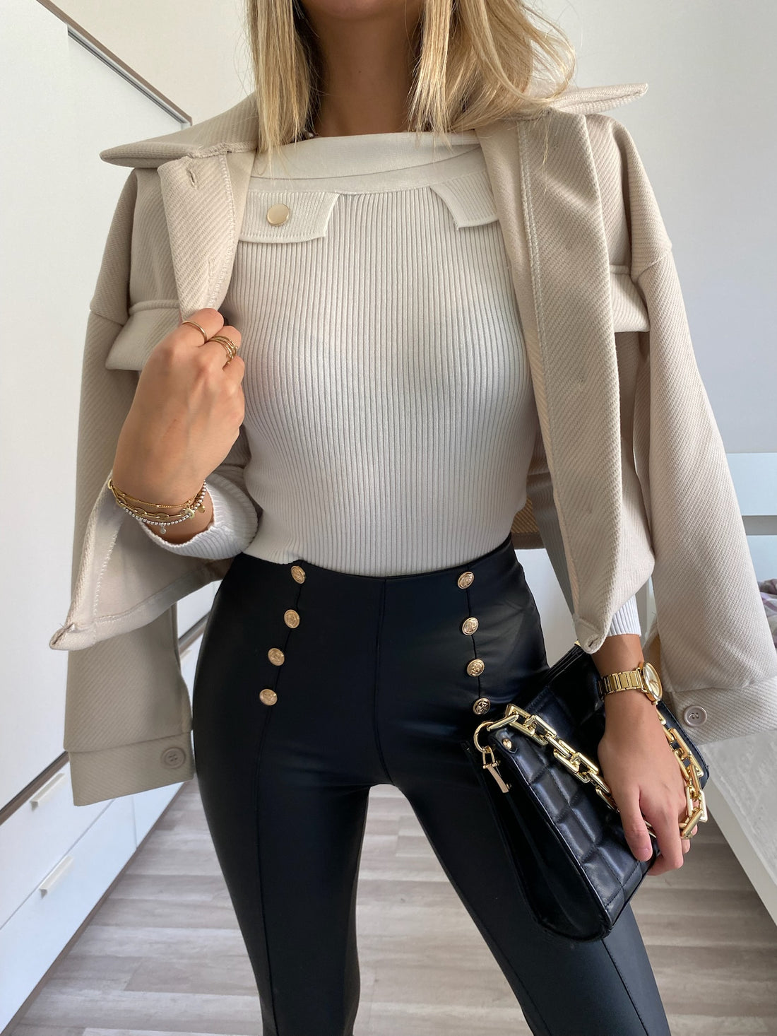 Giacchina crop beige - R.a. Boutique 