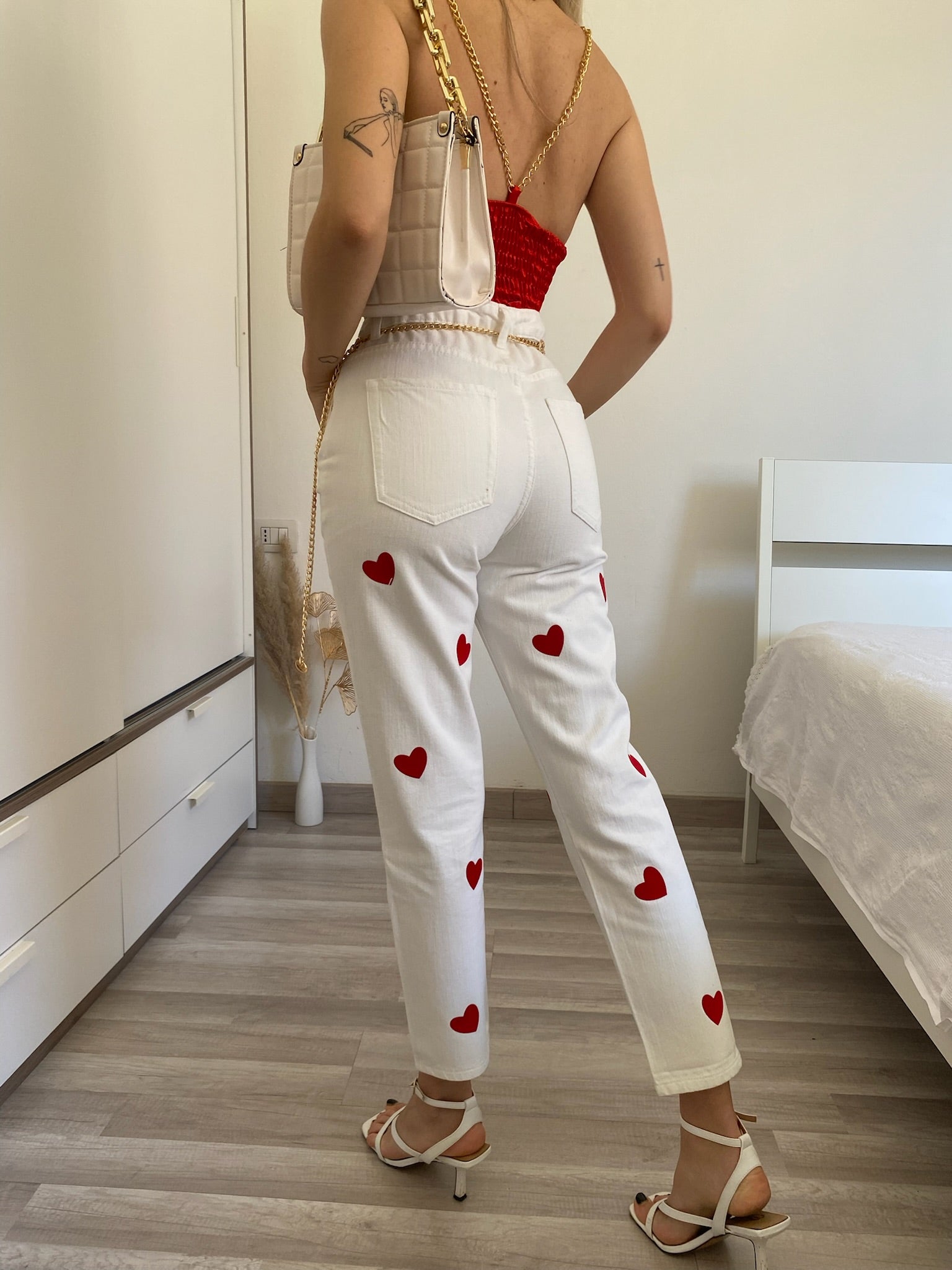 Jeans bianco cuori rossi - R.a. Boutique 