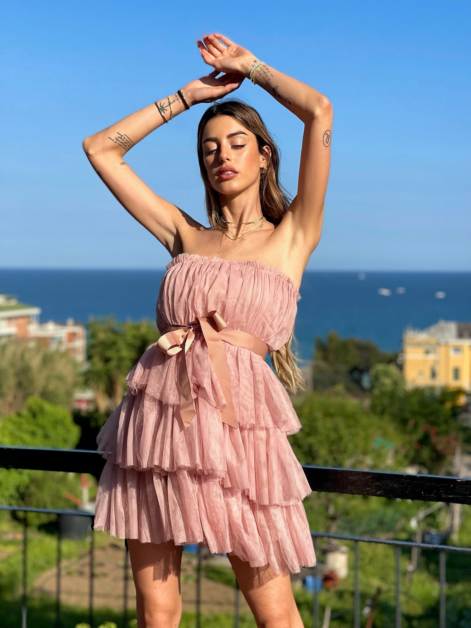 Abito in tulle a fascia cipria - R.a. Boutique 