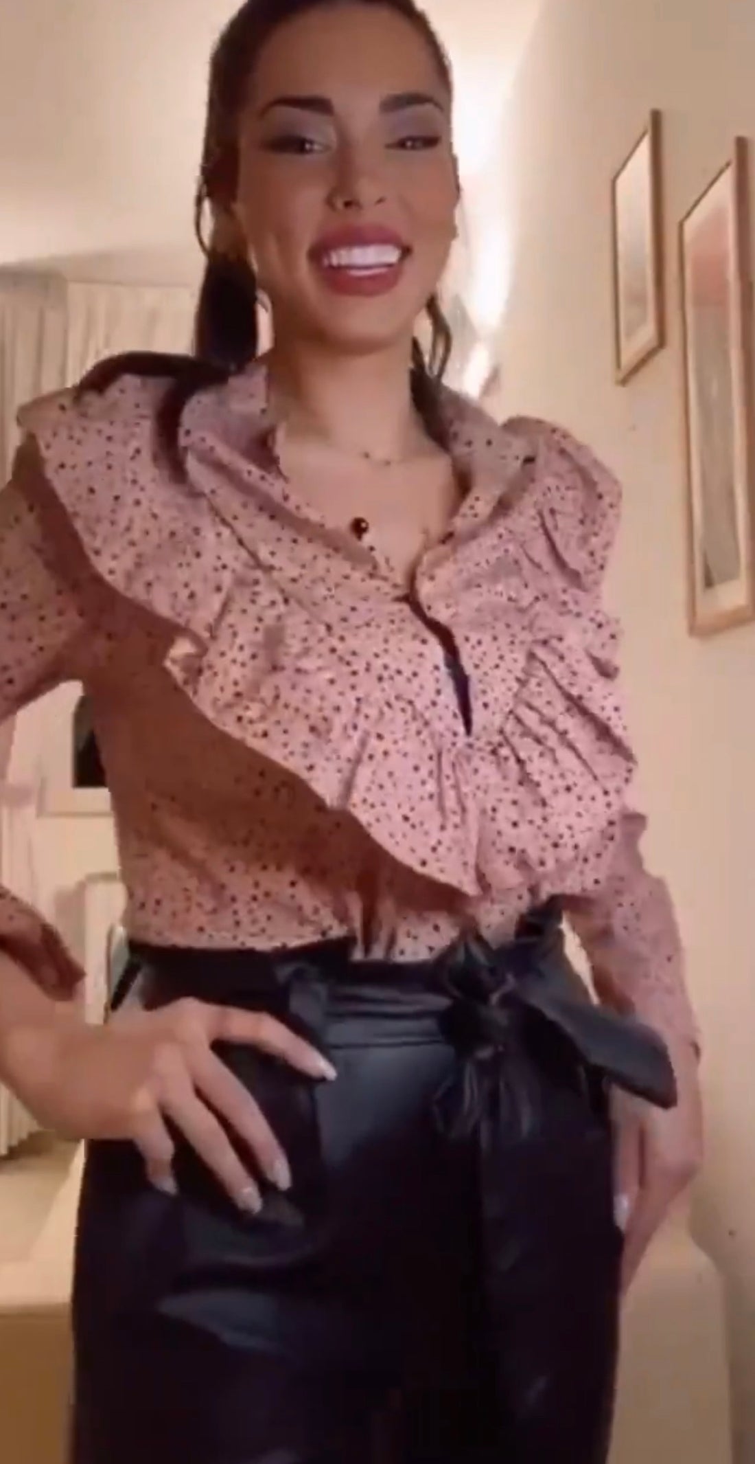 Camicetta con rouge rosa a stampa nera - R.a. Boutique 