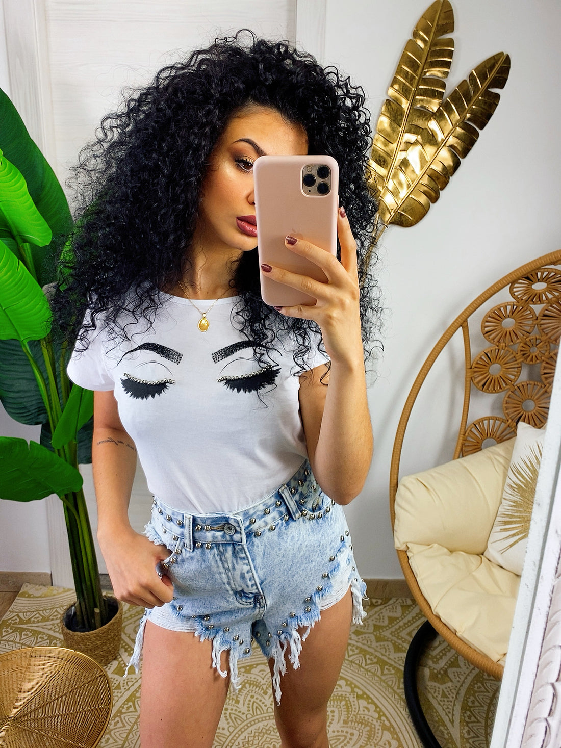 Short jeans chiaro con borchie - R.a. Boutique 