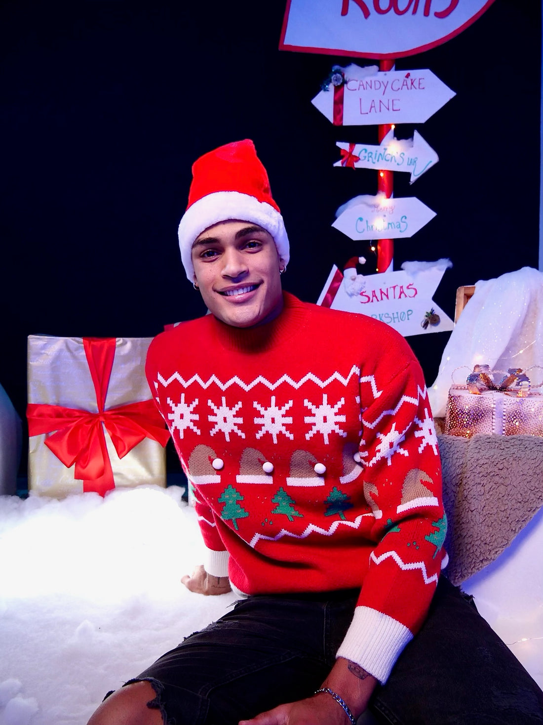 Maglione Top Quality Unisex con cappellini rosso - R.a. Boutique 