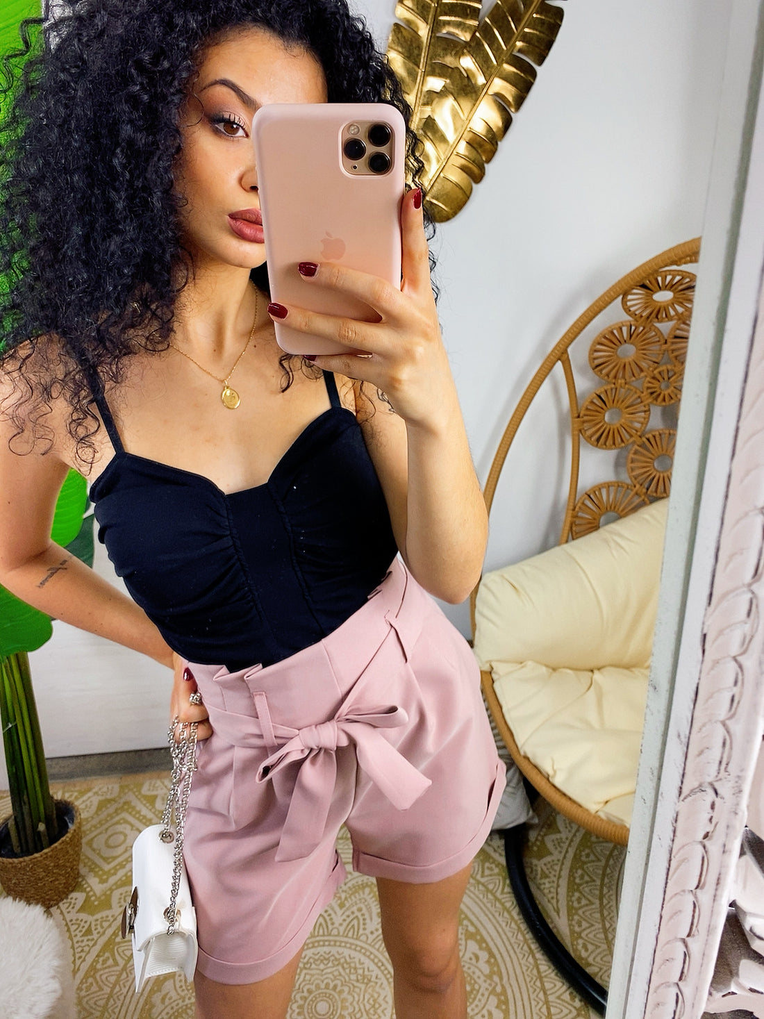 Top a bretellina con coppe - R.a. Boutique 