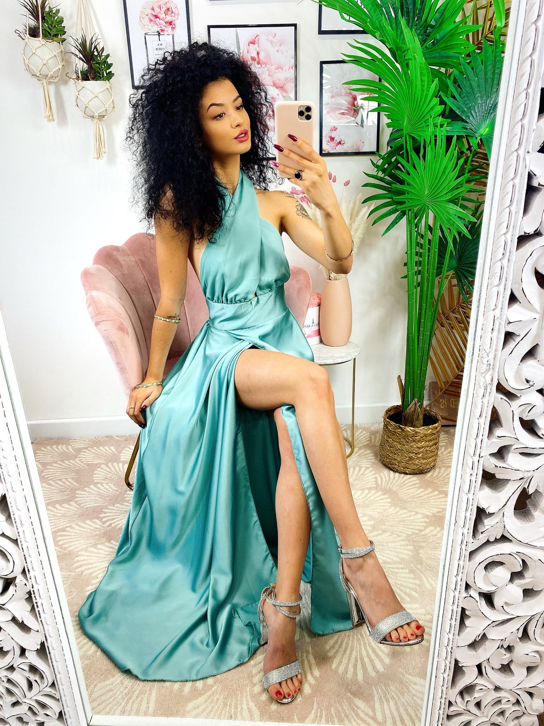 Abito in raso con maxi spacco incrociato tiffany - R.a. Boutique 