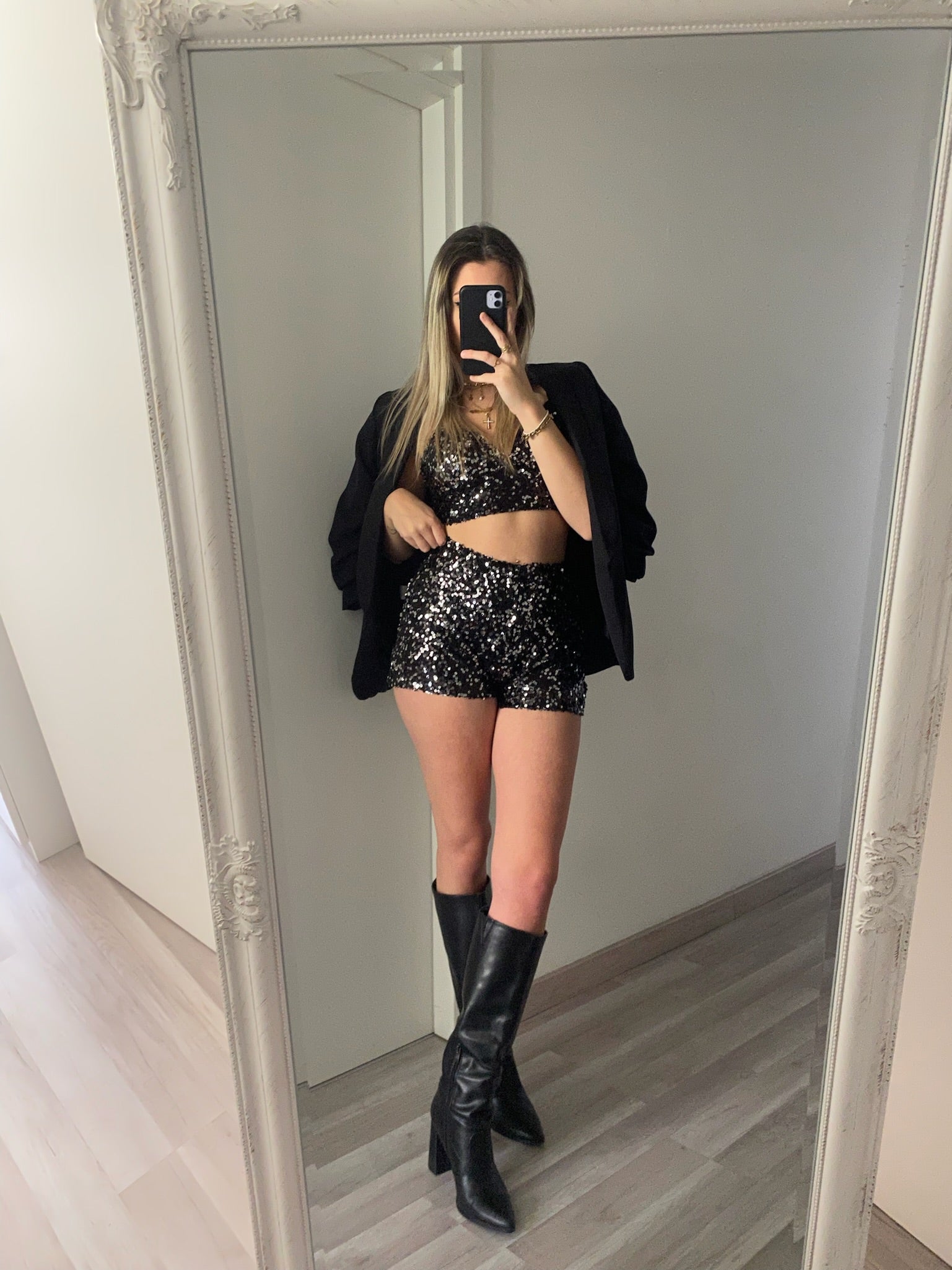 Completo top e short paillettes nero argento - R.a. Boutique 