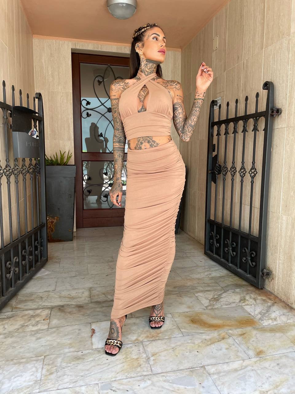 Completo top e gonna nude - R.a. Boutique 