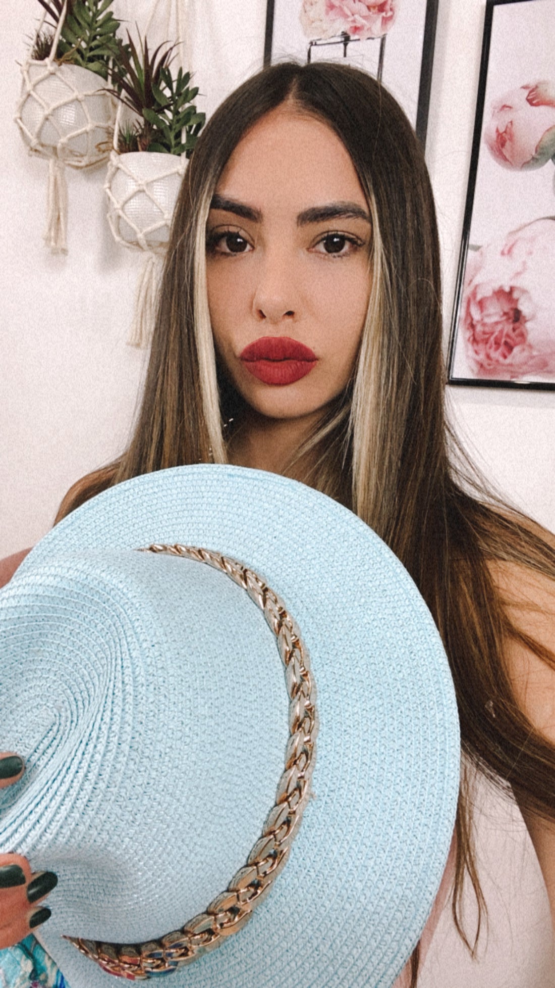 Cappello celeste con catena in paglia - R.a. Boutique 