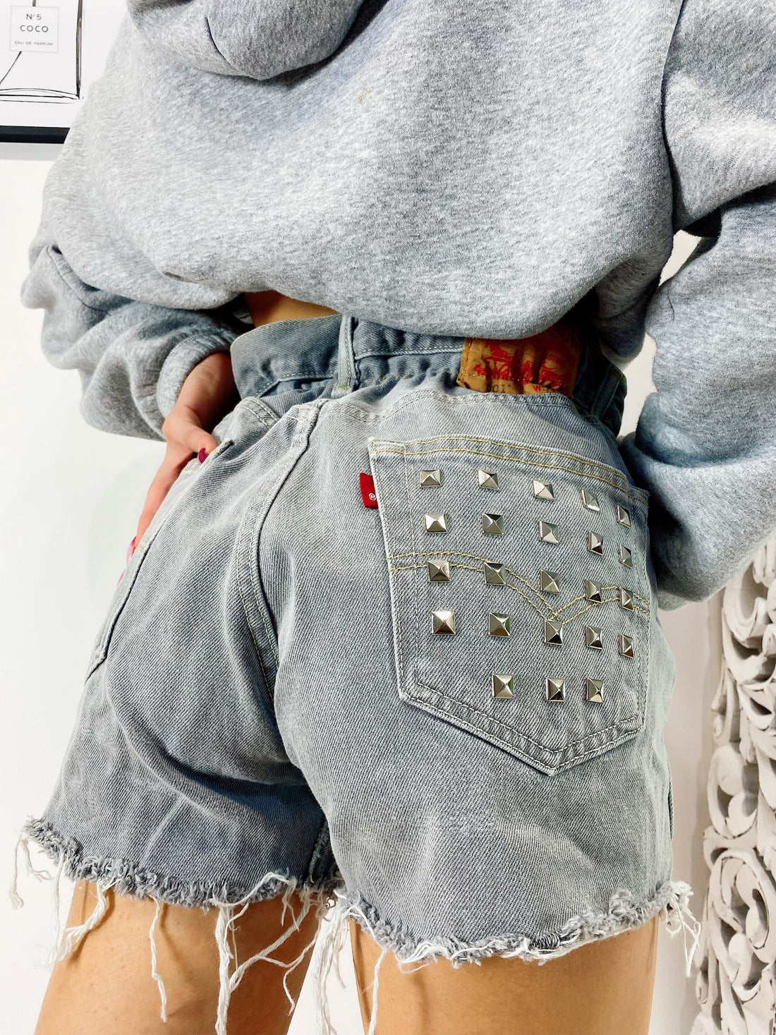 Levi’s Vintage grigio chiaro con borchie - R.a. Boutique 