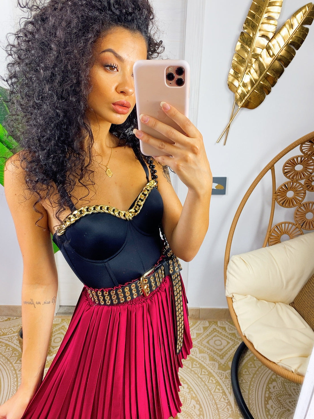 Corpino nero con catena - R.a. Boutique 