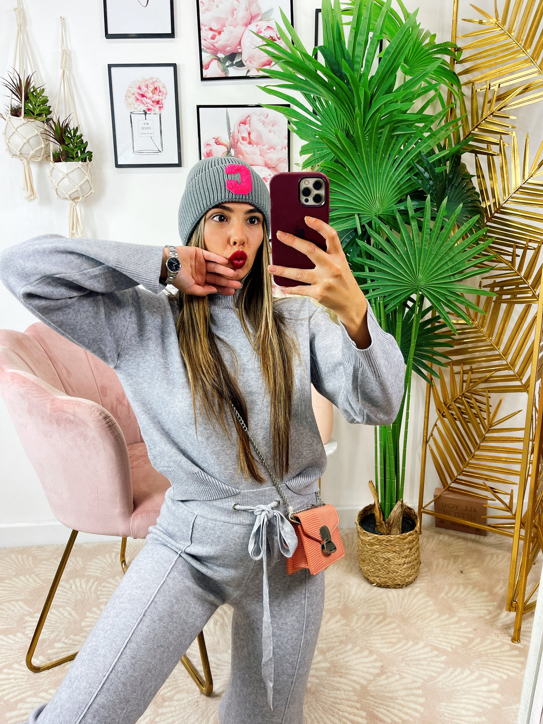 Cappello grigio con C - R.a. Boutique 