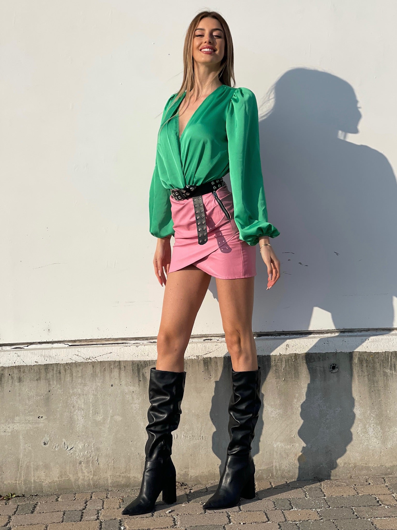 Body in raso scollo a V verde smeraldo - R.a. Boutique 