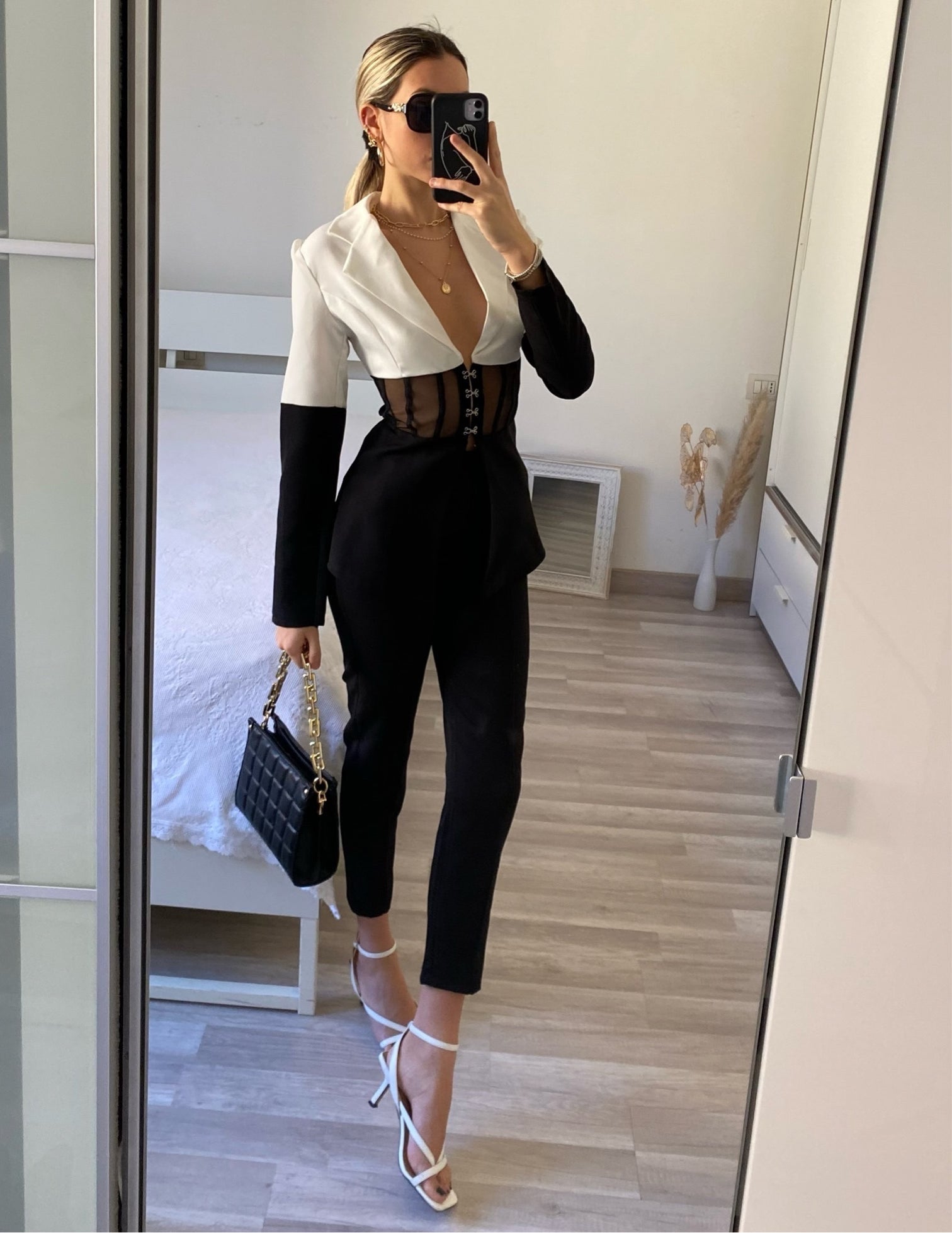 Clearance Pantalone Camicia Bianca E Pantalone Nero Camicia Bianca