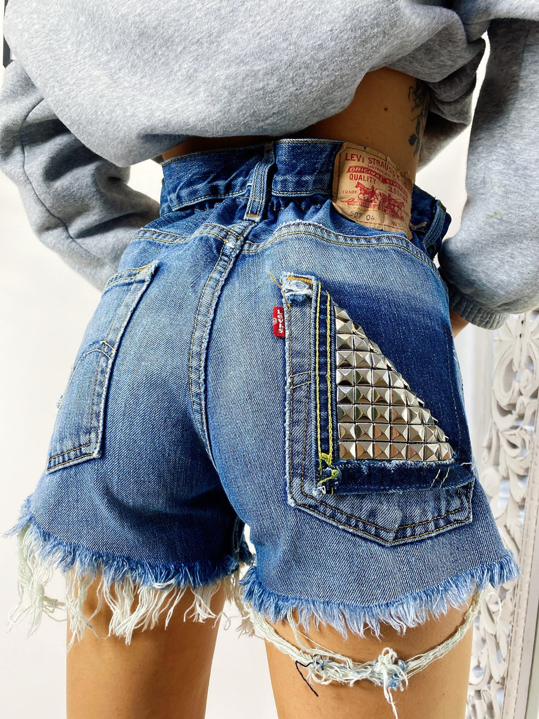 Short Levi’s Vintage bagno scuro con borchie - R.a. Boutique 