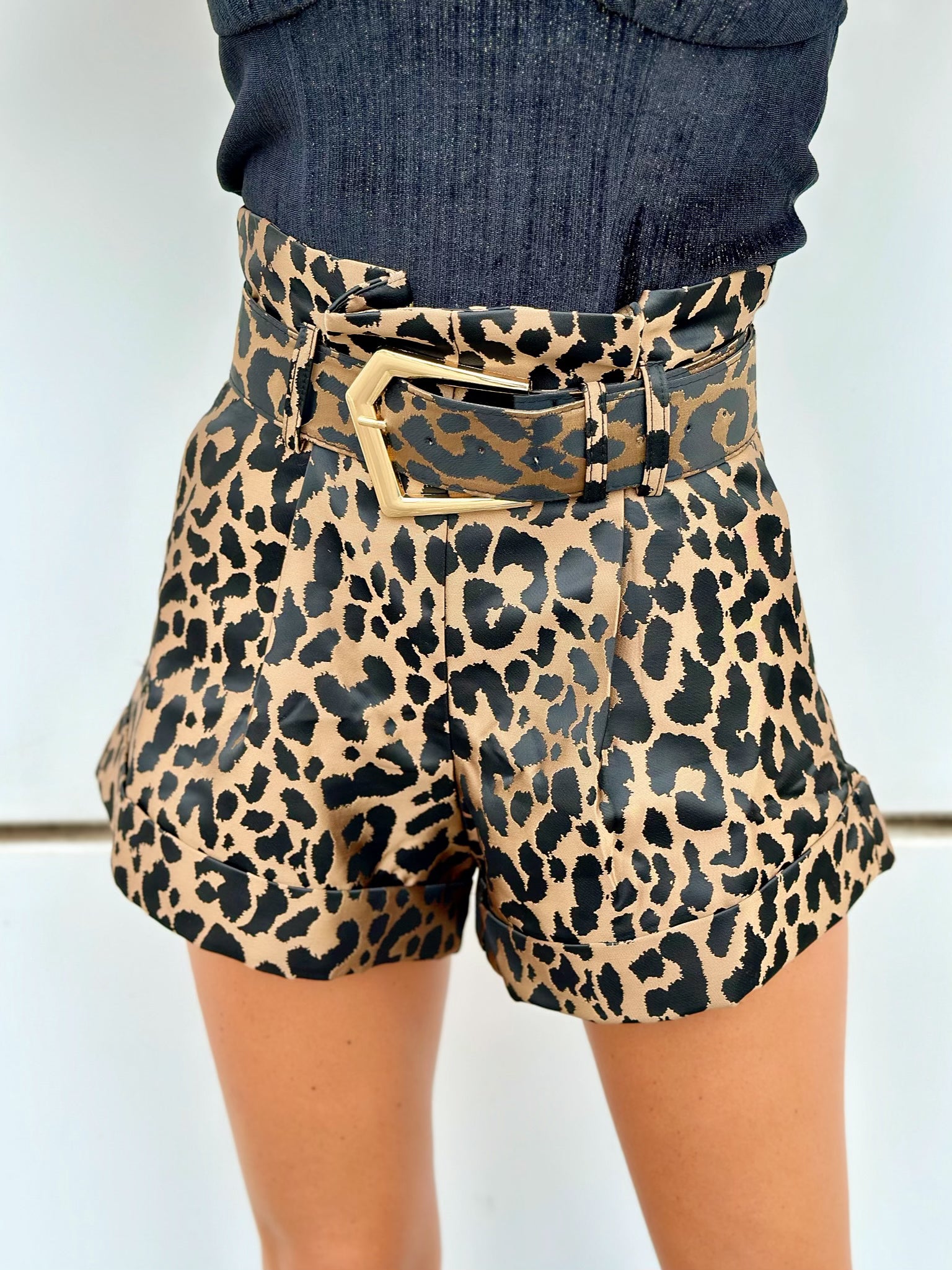 Short animalier con cintura - R.a. Boutique 