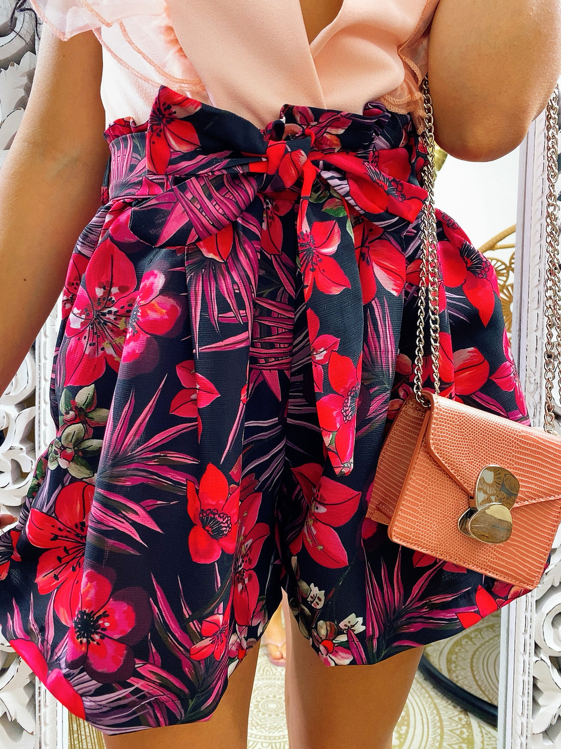 Short a fiori Fuxia con fiocco - R.a. Boutique 