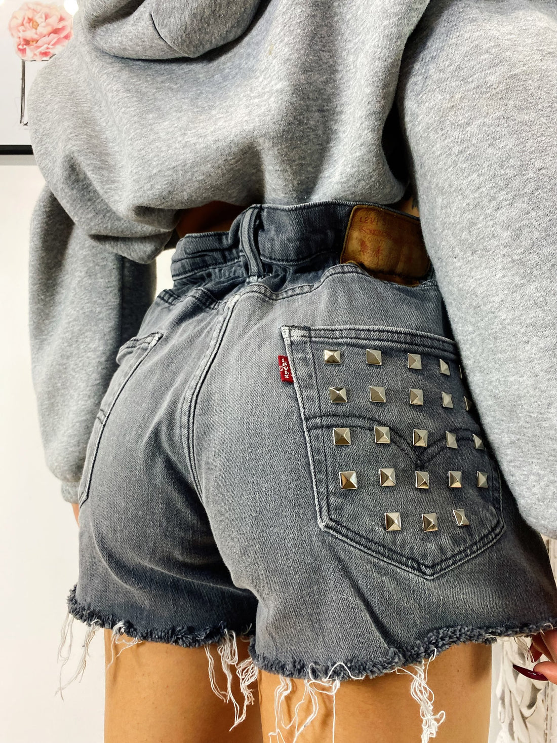 Levi’s Vintage grigio con borchie - R.a. Boutique 