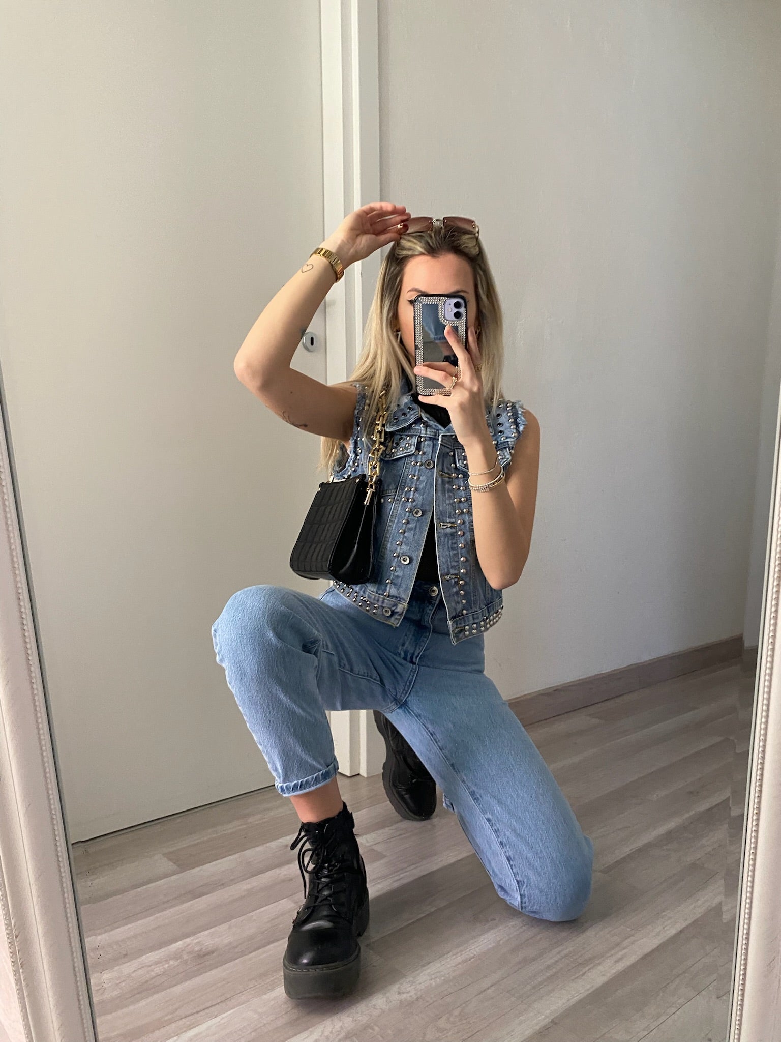 Smanicato di jeans con borchie - R.a. Boutique 