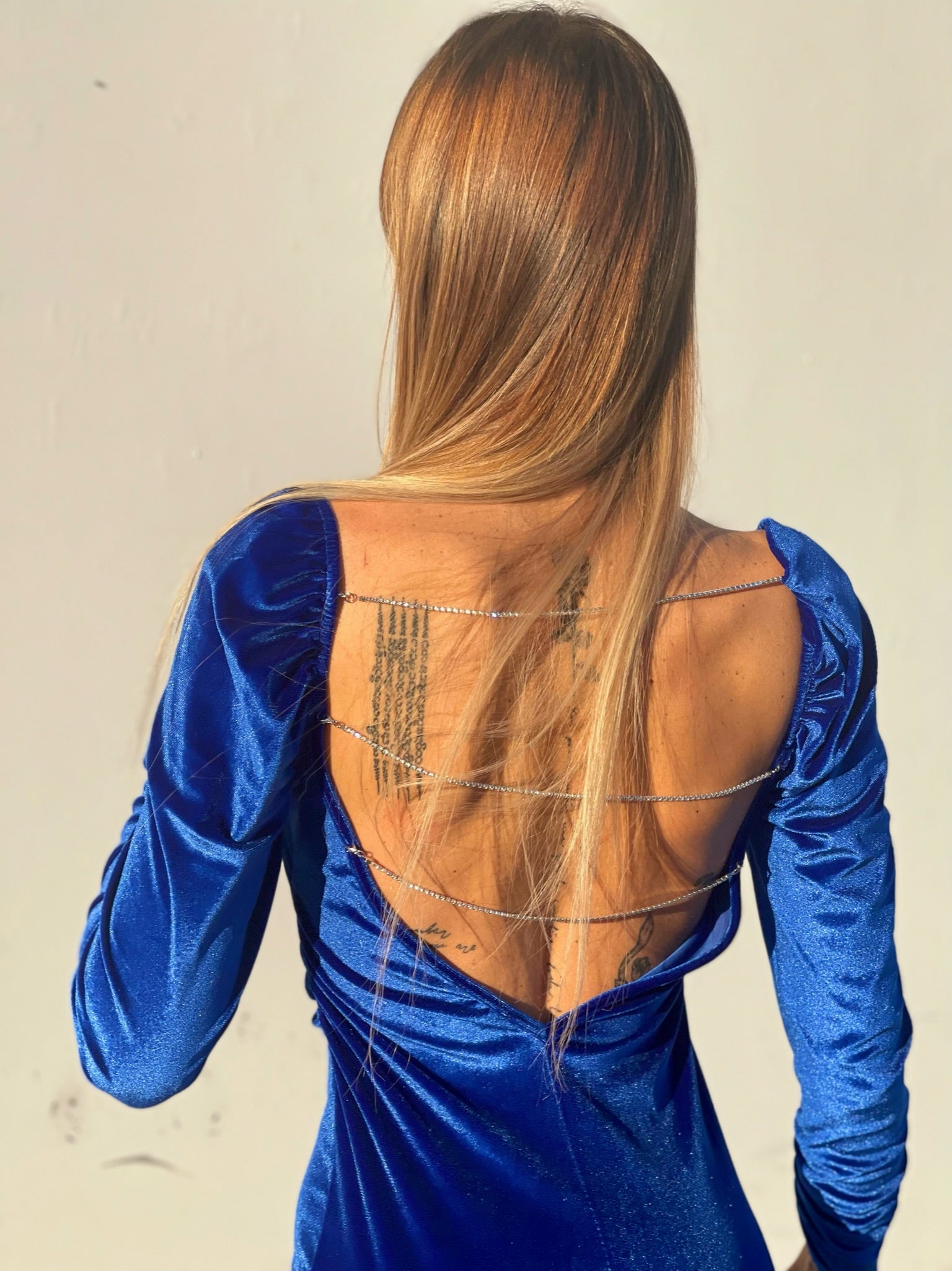 Electric blue velvet dress with open back Electric blue velvet dress with open back