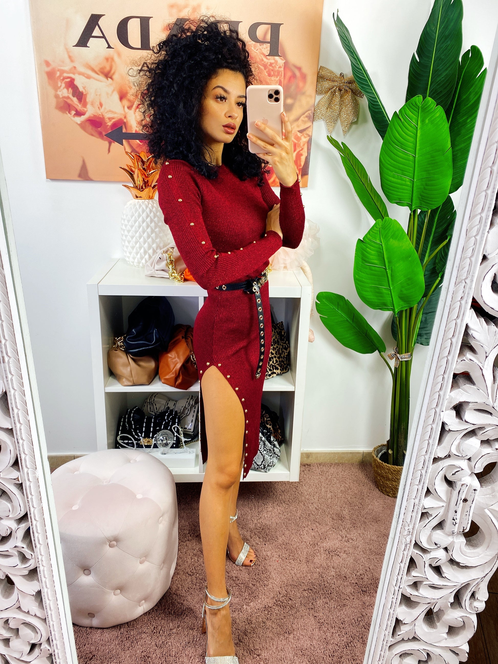 Abito midi Bordeaux con borchie e spacco - R.a. Boutique 