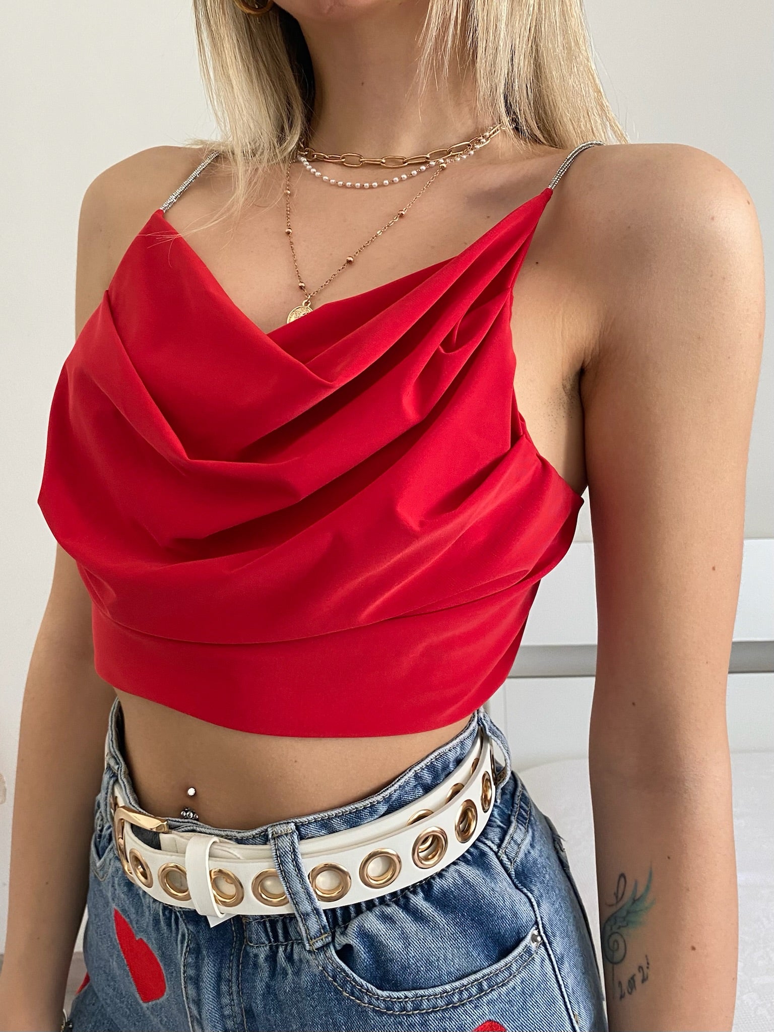 Top rosso schiena aperta con punto luce - R.a. Boutique 