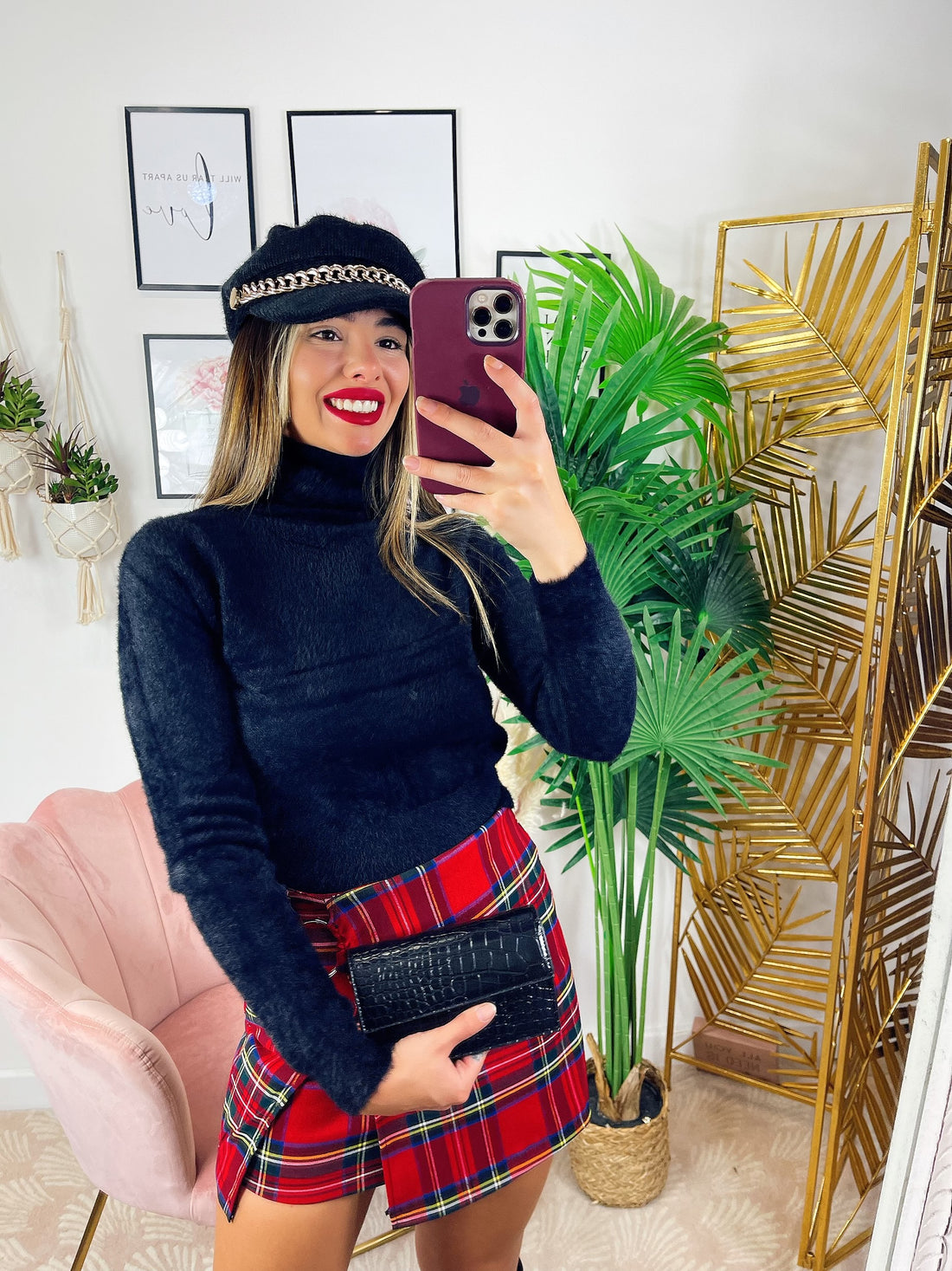 Maglioncino morbidissimo a collo alto nero - R.a. Boutique 