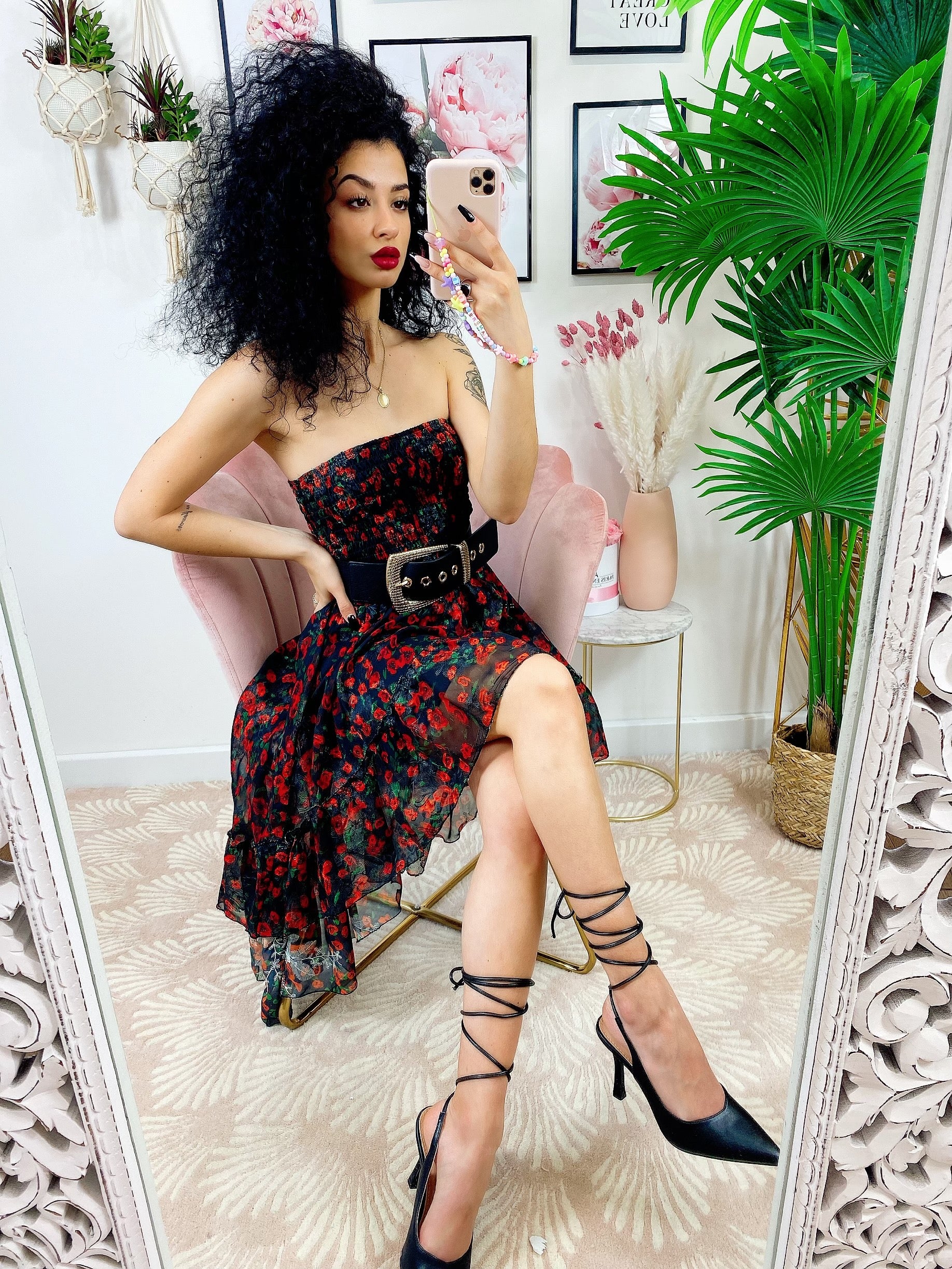 Abito a fascia nero a fiori rossi - R.a. Boutique 