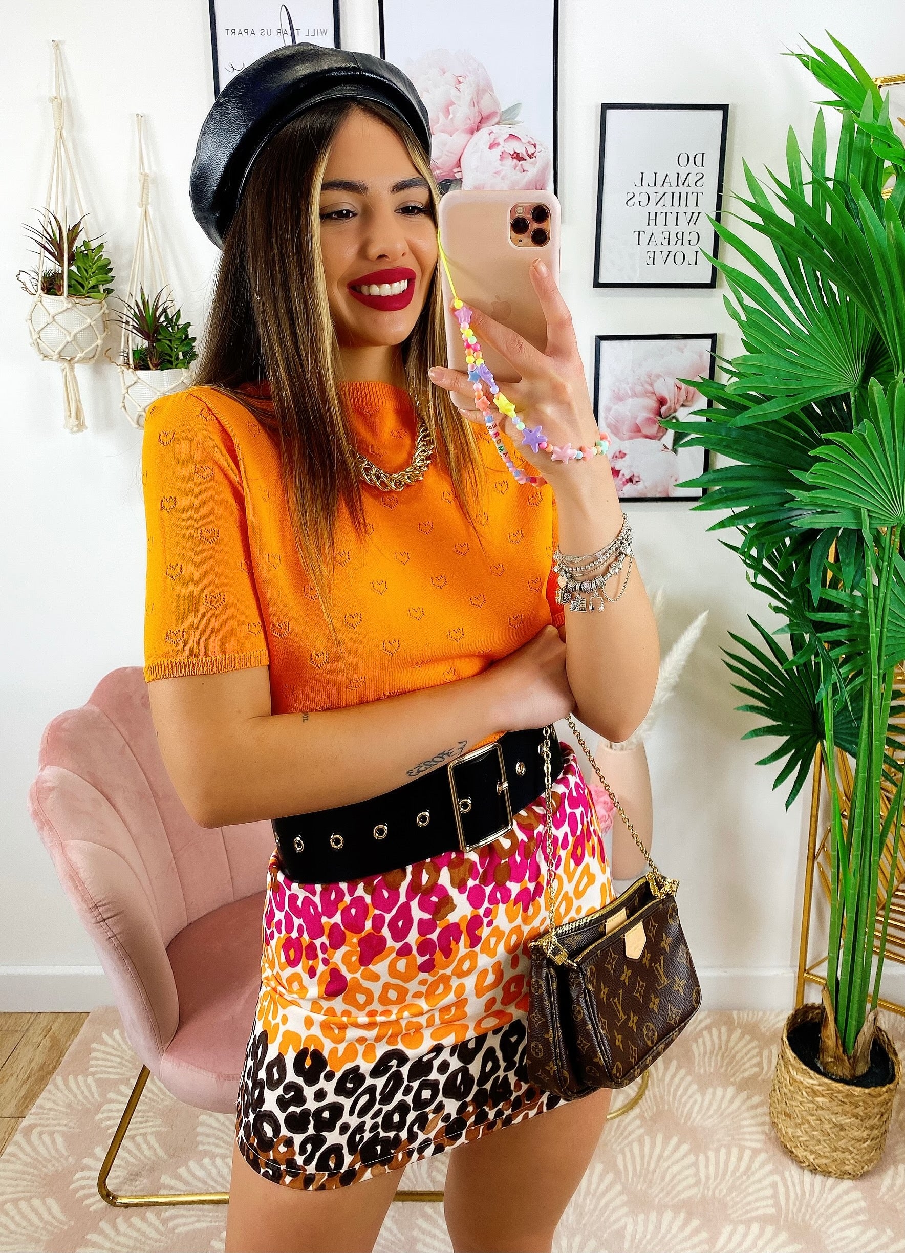 Maglia crop arancio con cuori - R.a. Boutique 