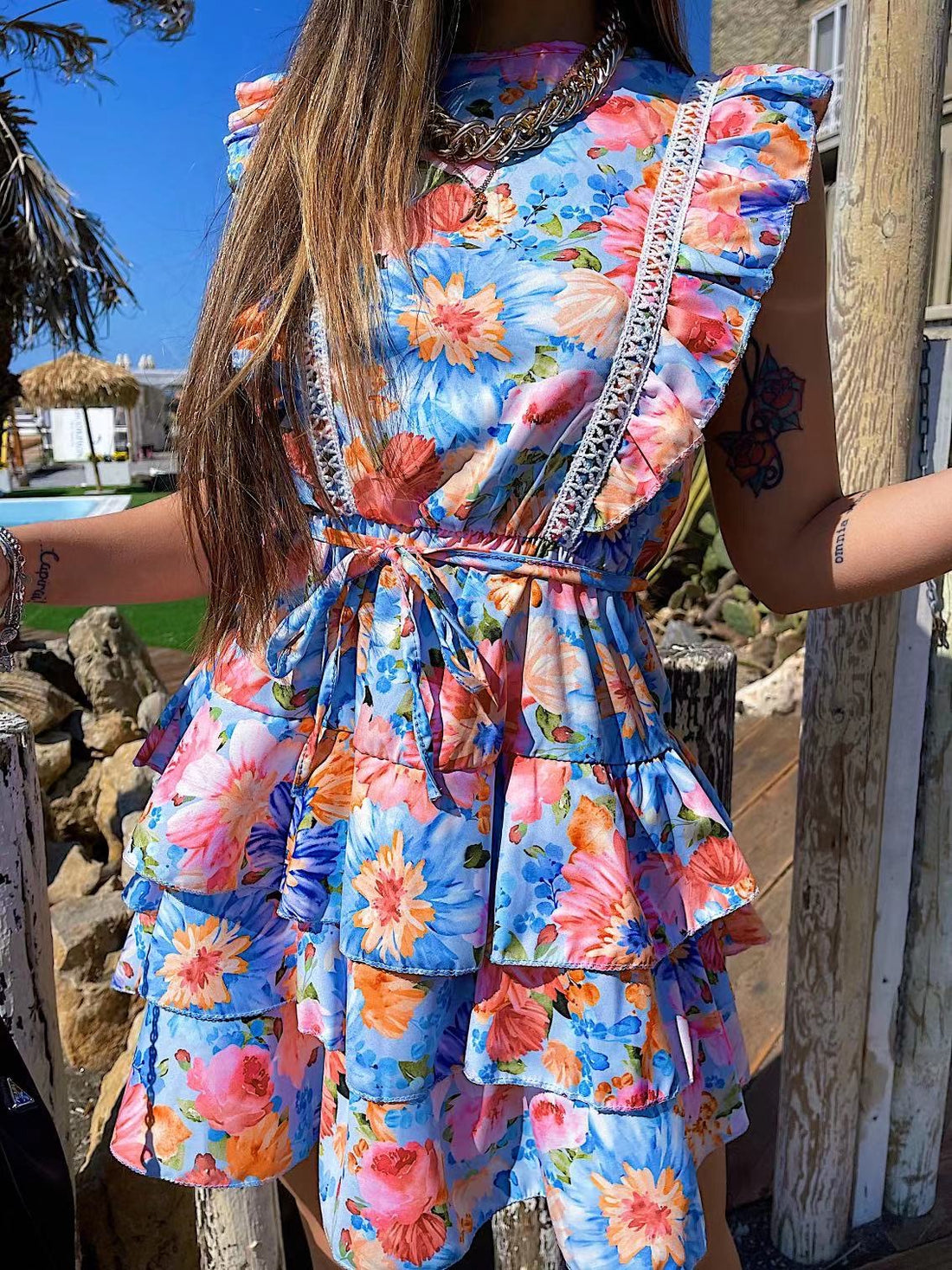 Abito a fiori azzurro schiena aperta - R.a. Boutique 